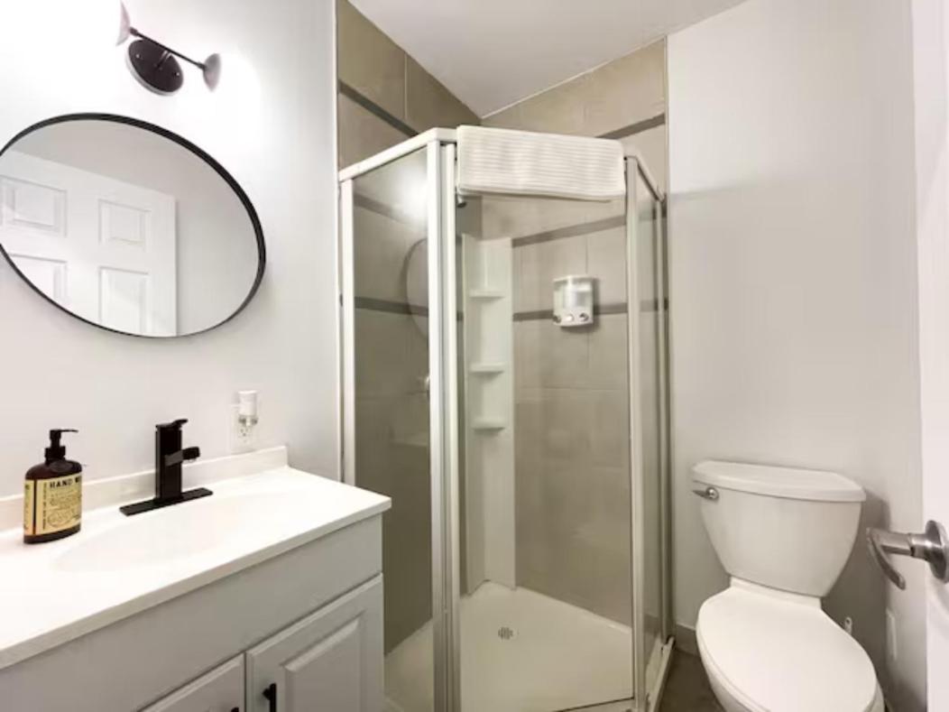 Single Room with Bathroom photo 2