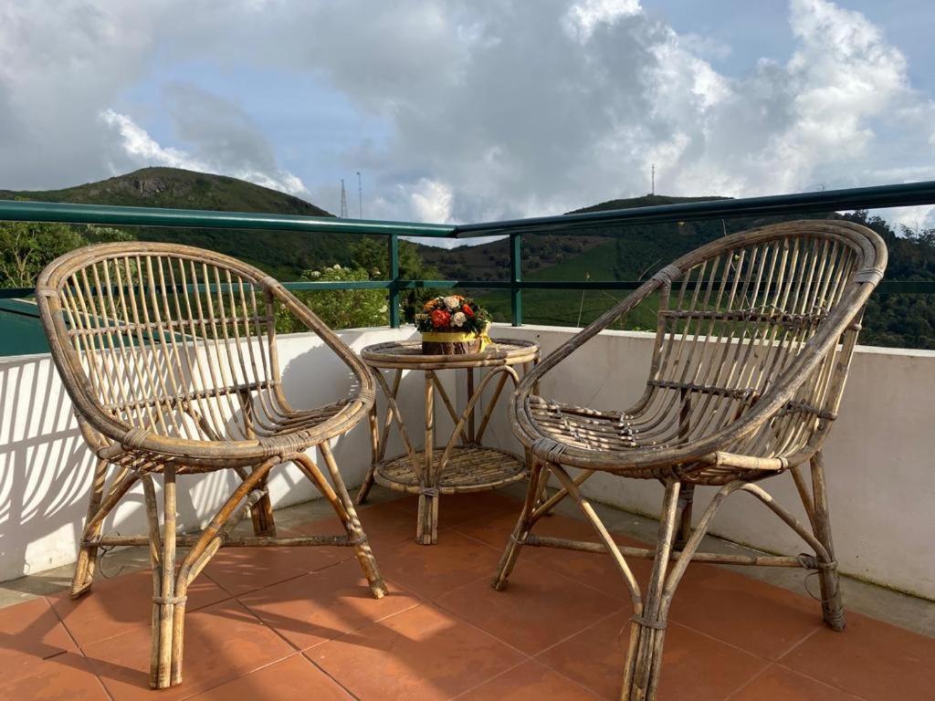 Deluxe Double Room with Balcony photo 3