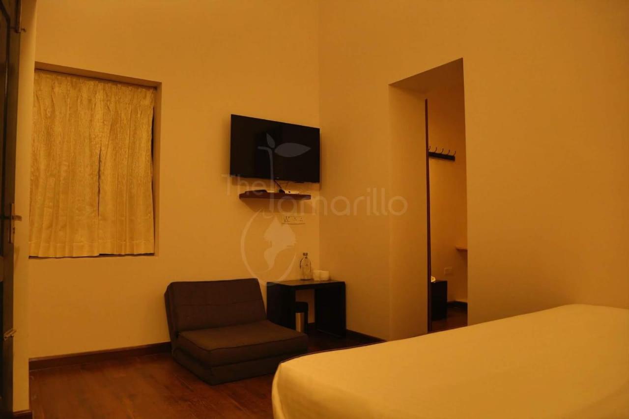 Deluxe Double Room (2 Adults + 1 Child) - Photo 3