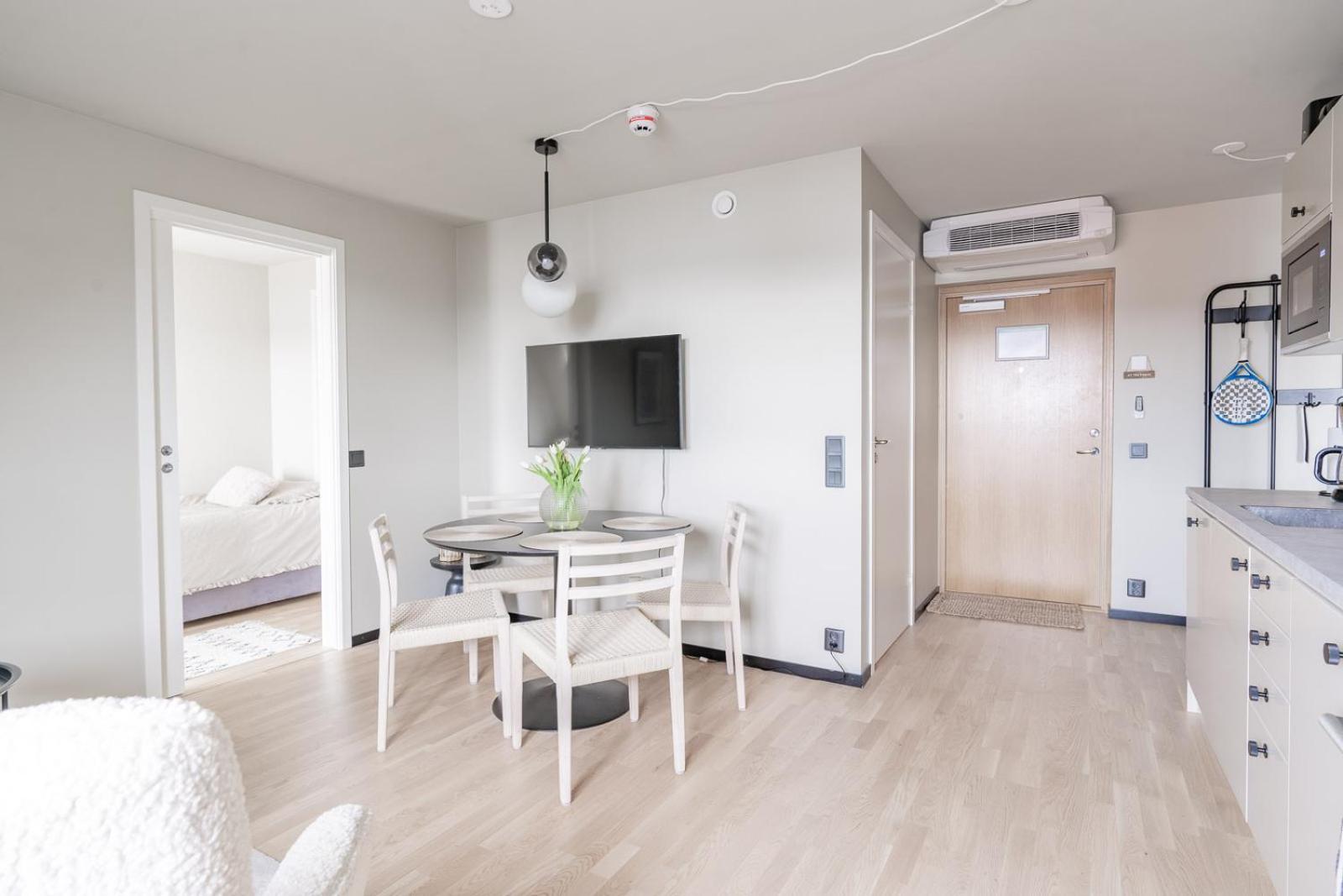 Apartment with Sea View - Photo 9