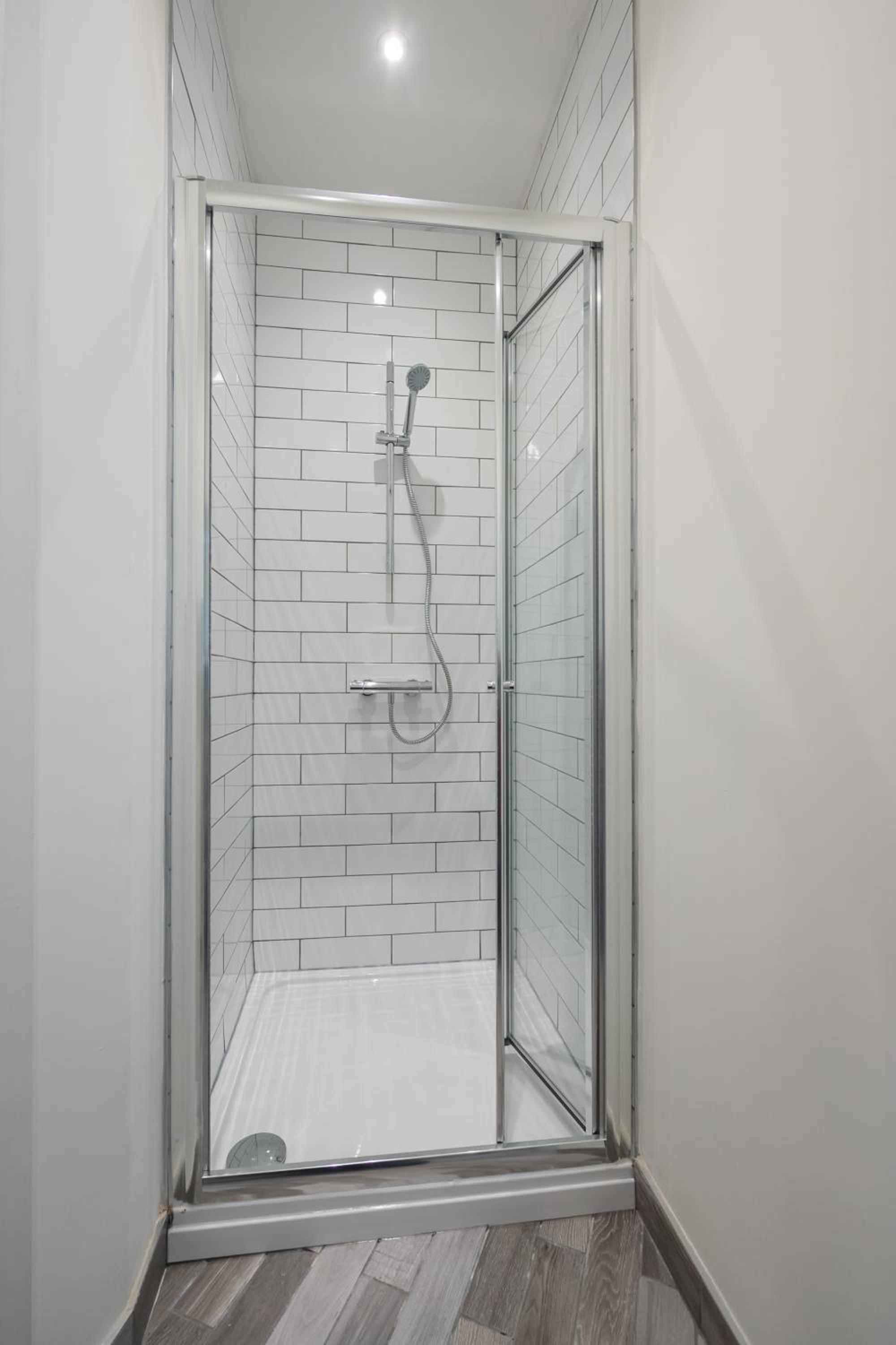 Apartment - Split Level - Photo 8