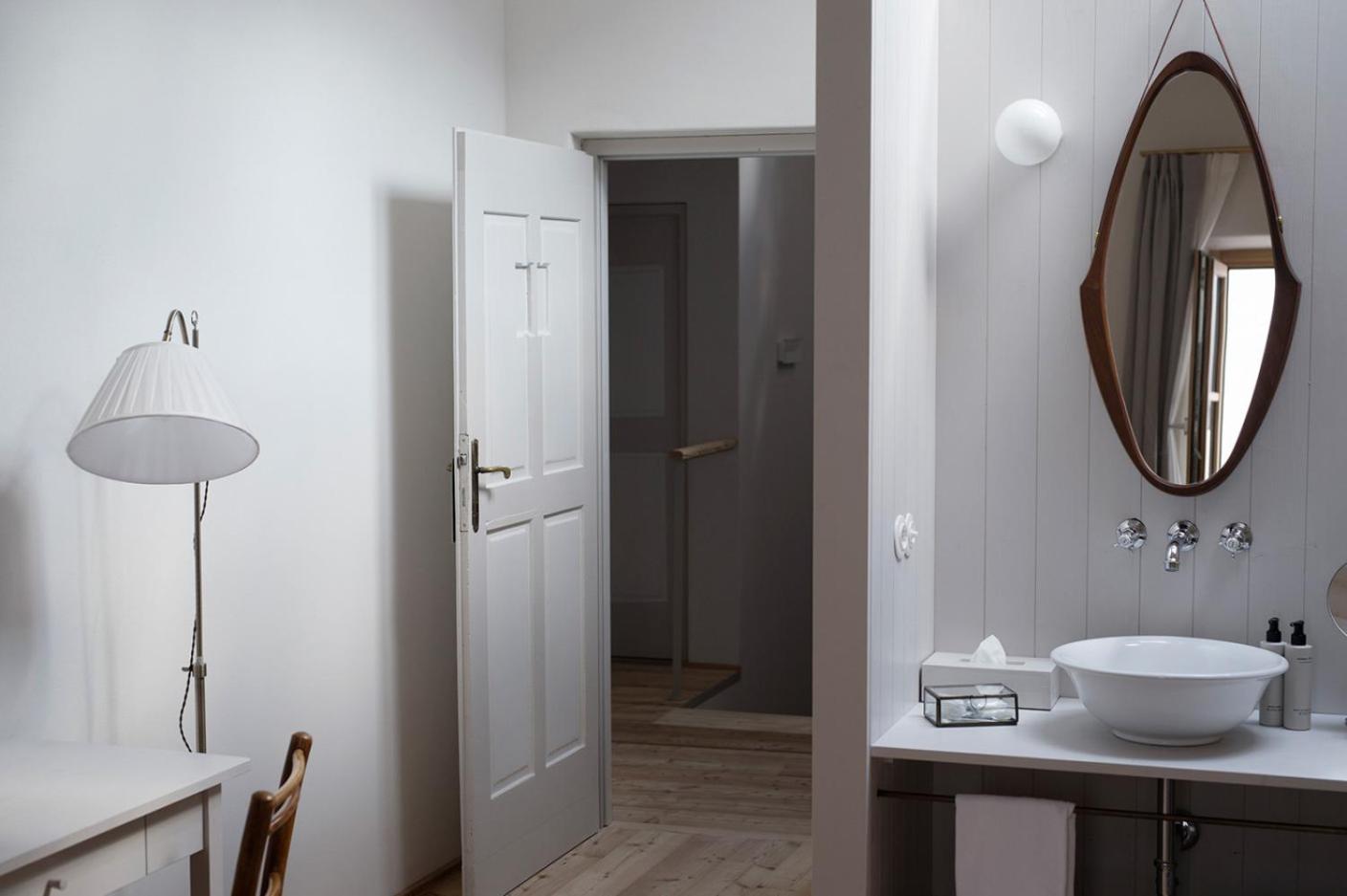 Superior Double Room - Photo 9