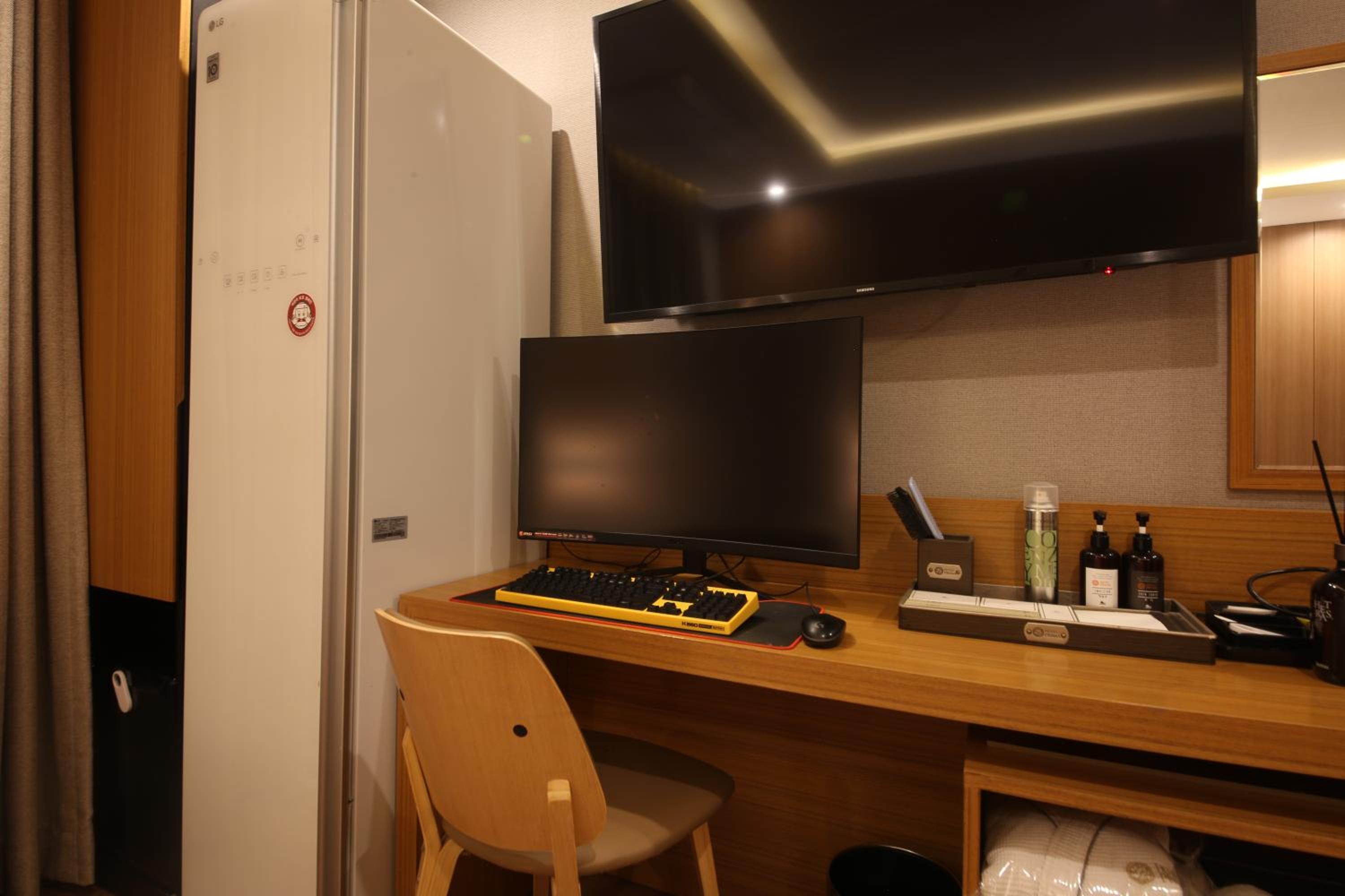 Suite with Terrace - Photo 10
