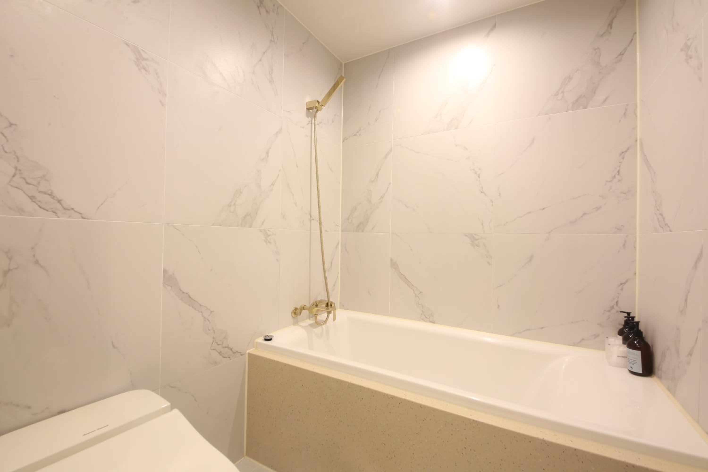 Family Suite - Photo 12