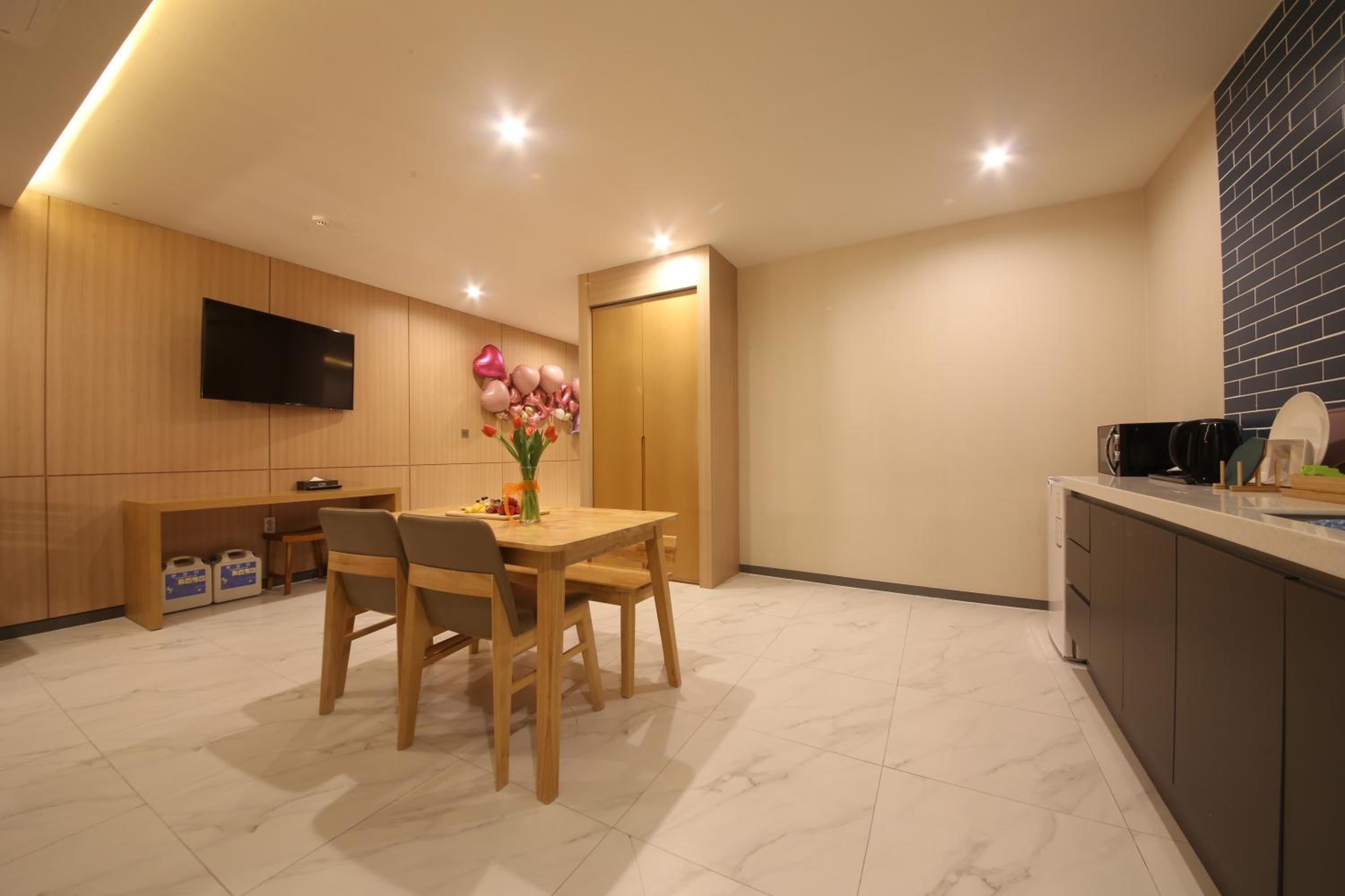 Family Suite - Photo 5