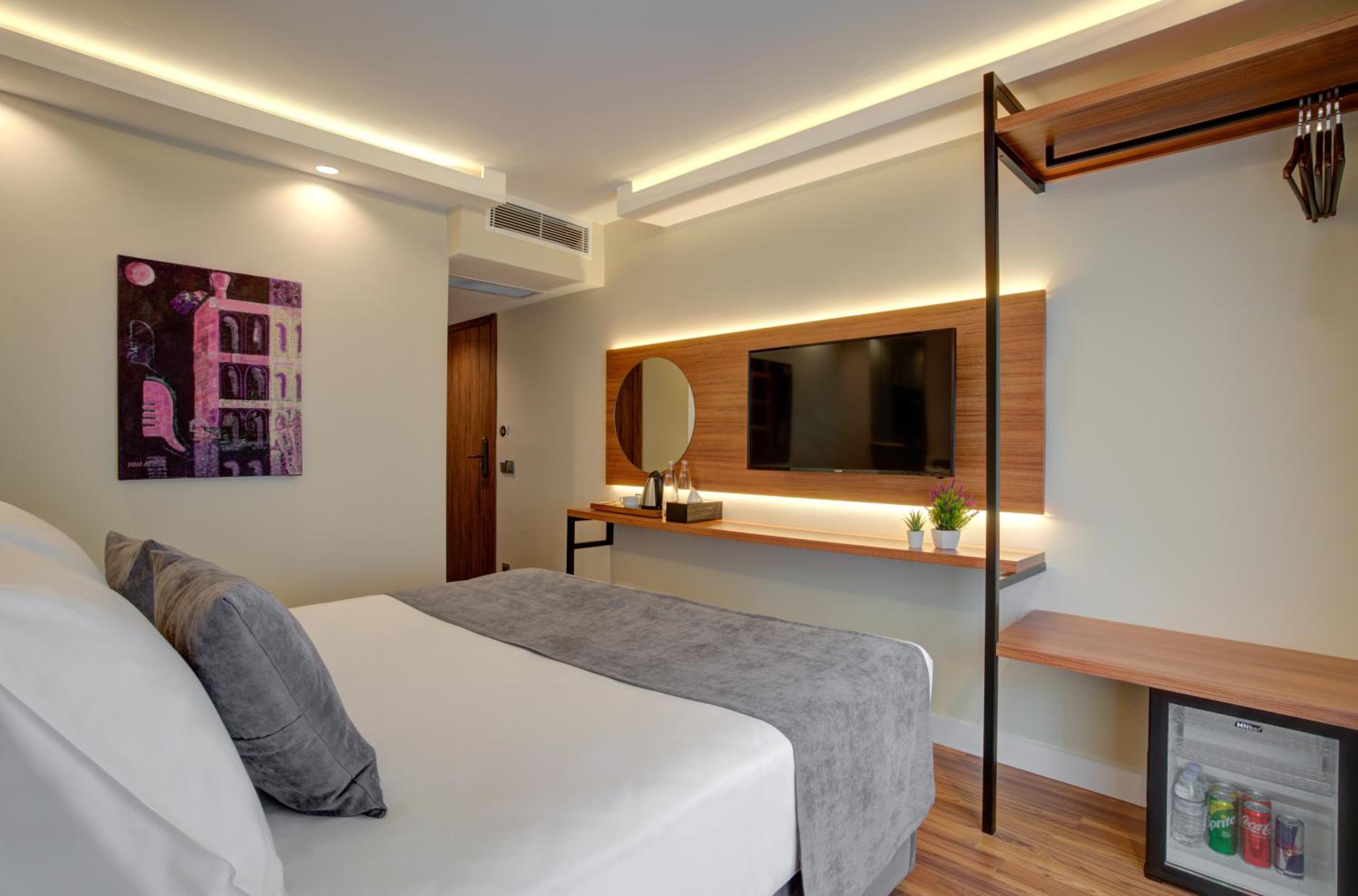 Standard Double Room photo 2