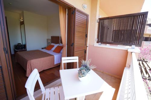 Double Room with Pool View
