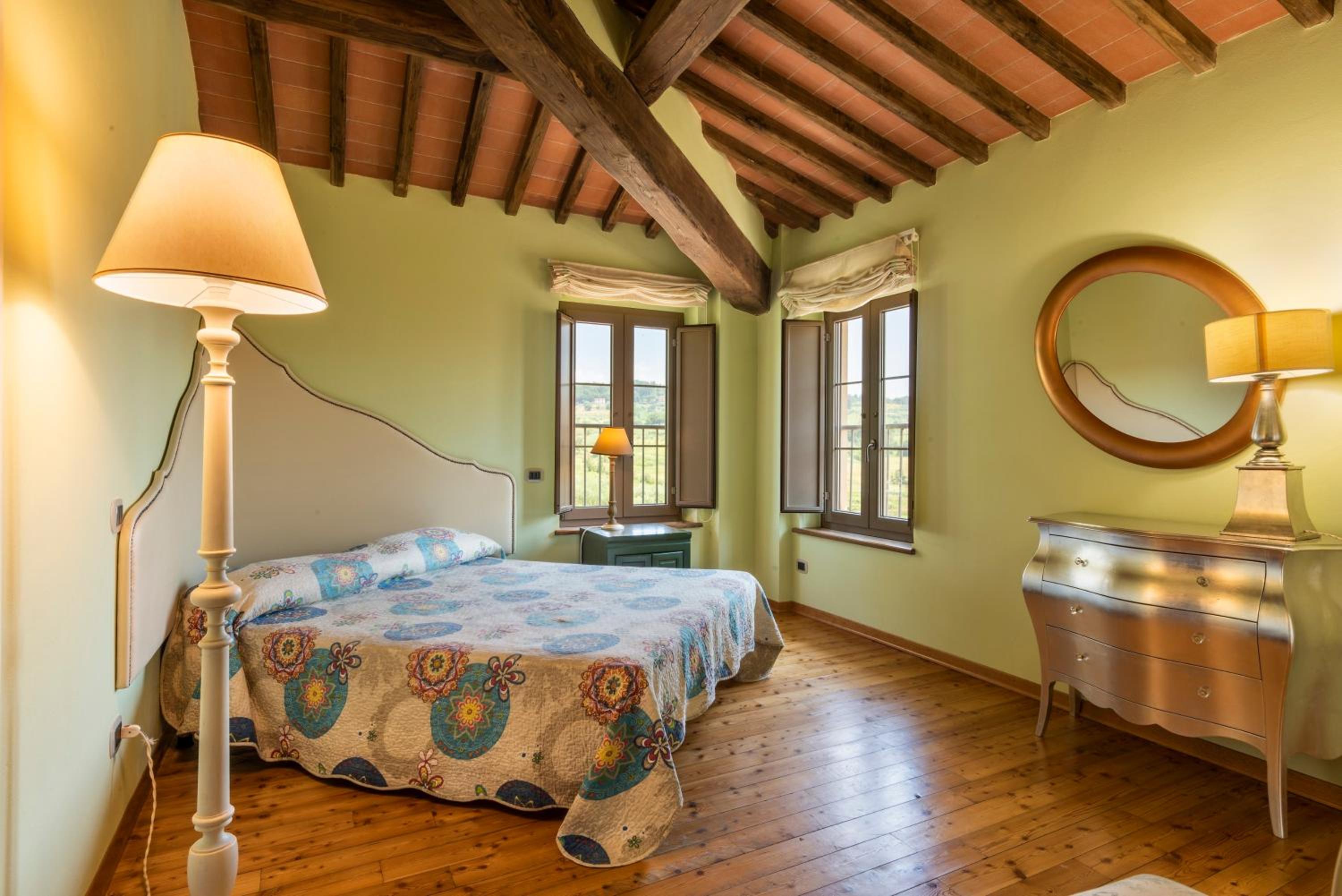 King Suite With Spa Bath photo 1