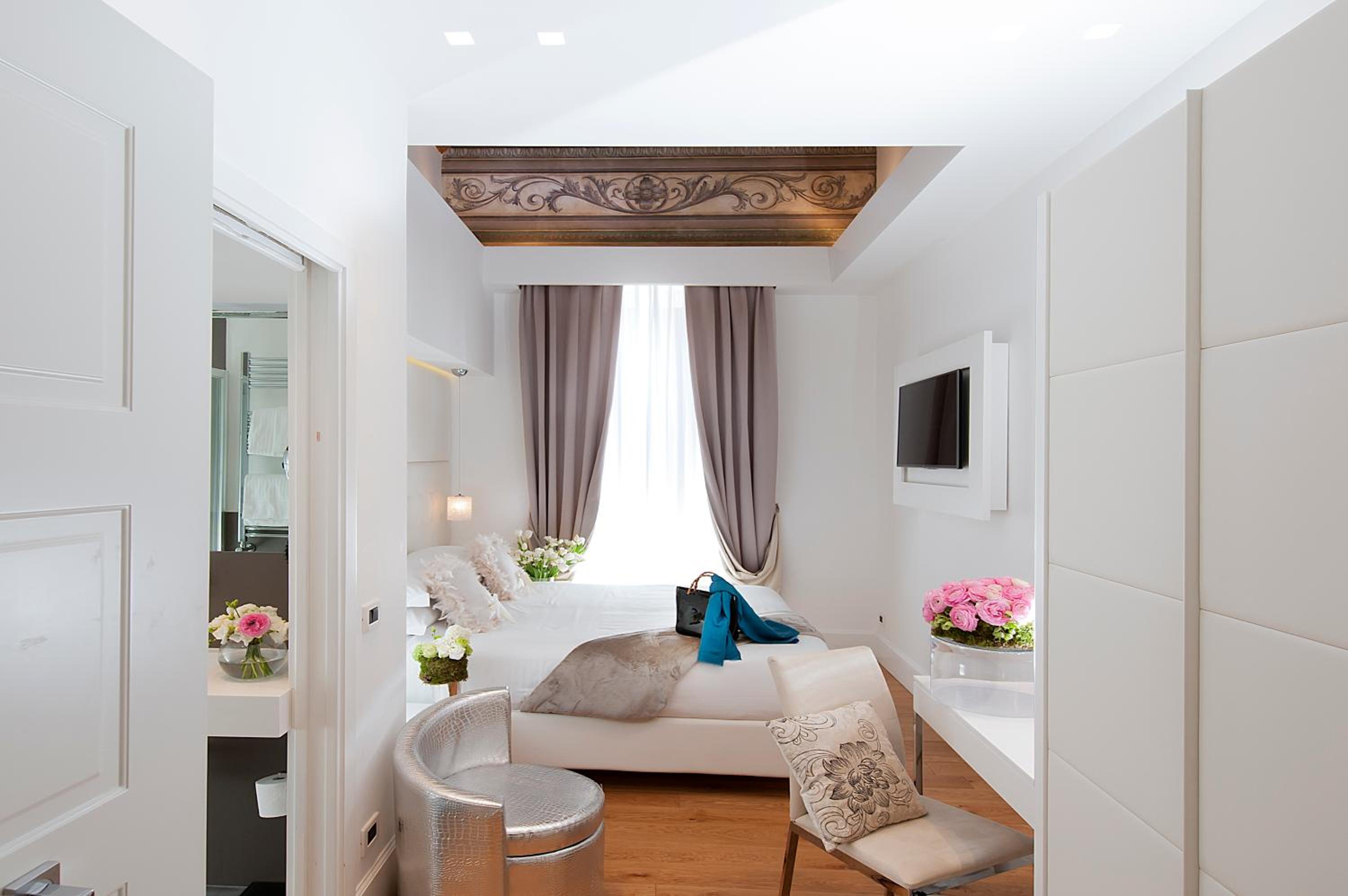 Standard Double or Twin Room photo 2