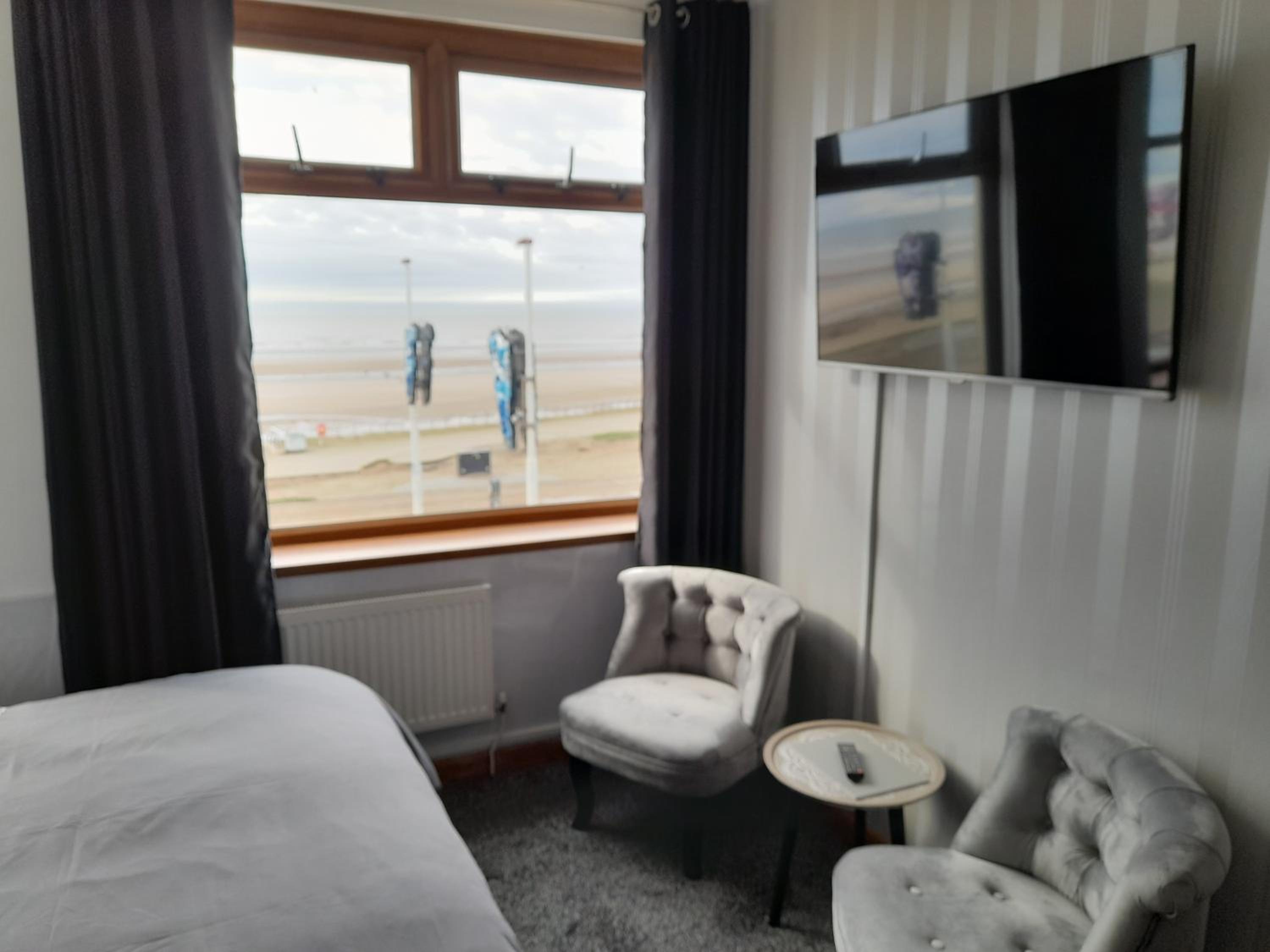 Deluxe Double Room with Sea View - Photo 1