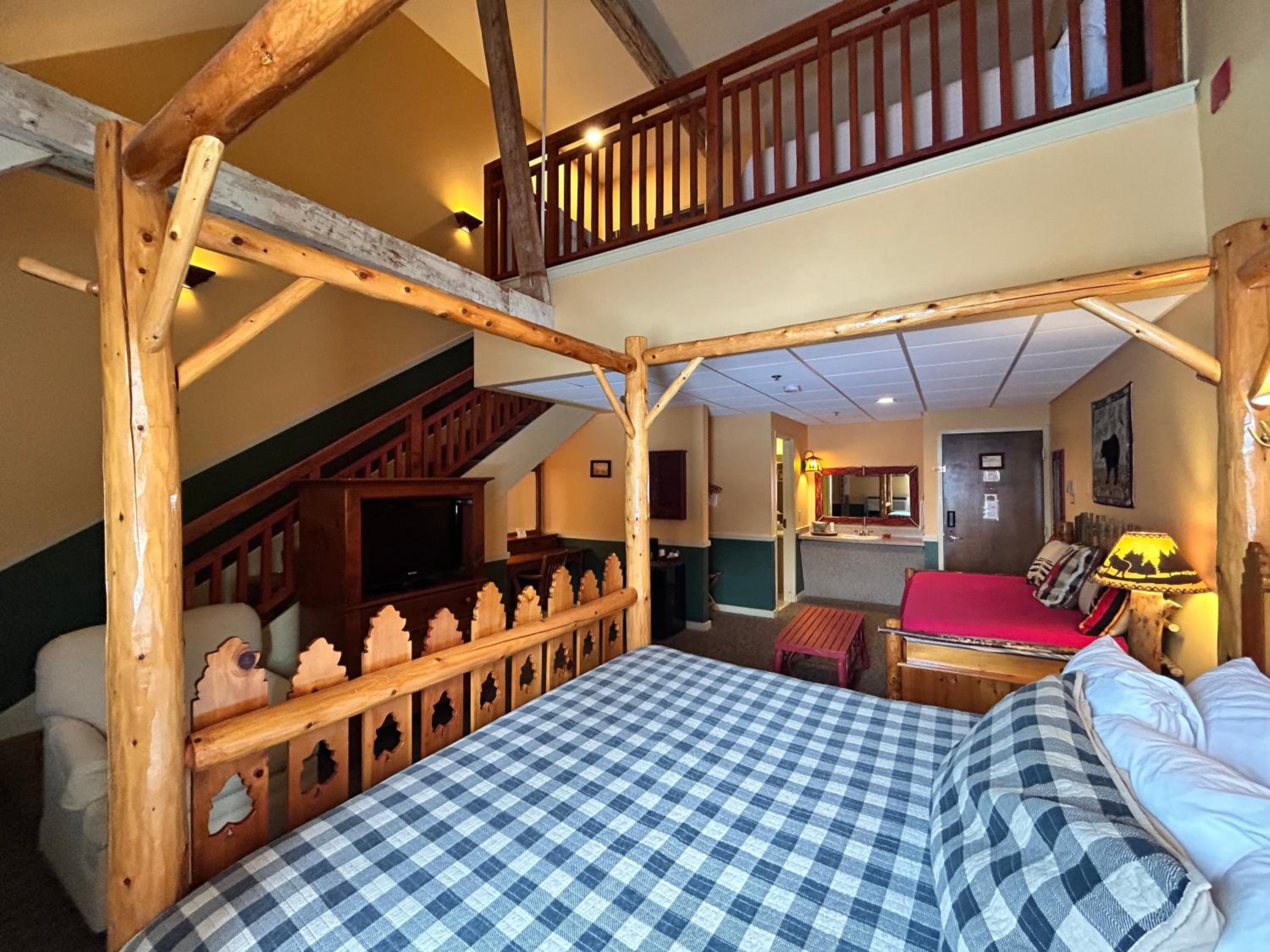 Deluxe Family Suite photo 2