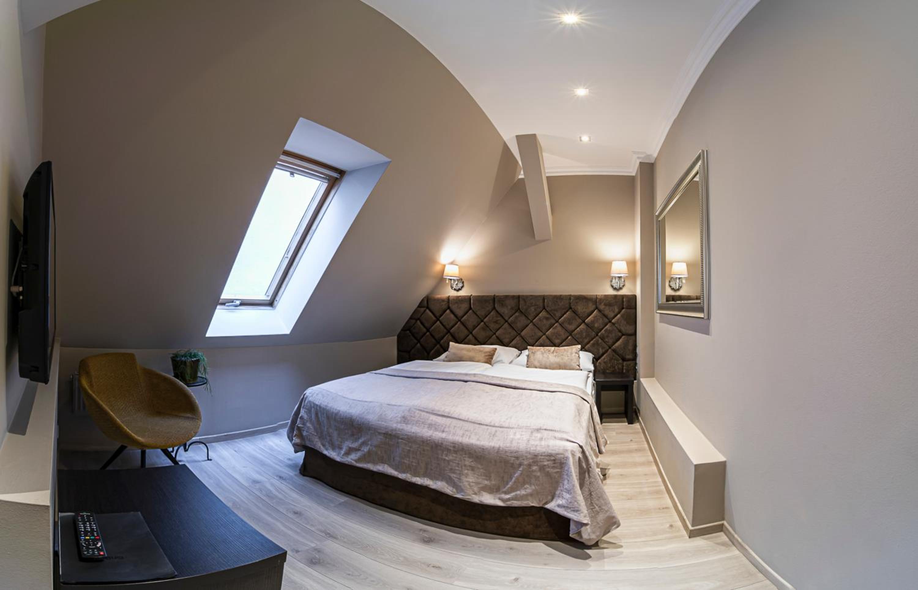 Premium Room - Photo 1