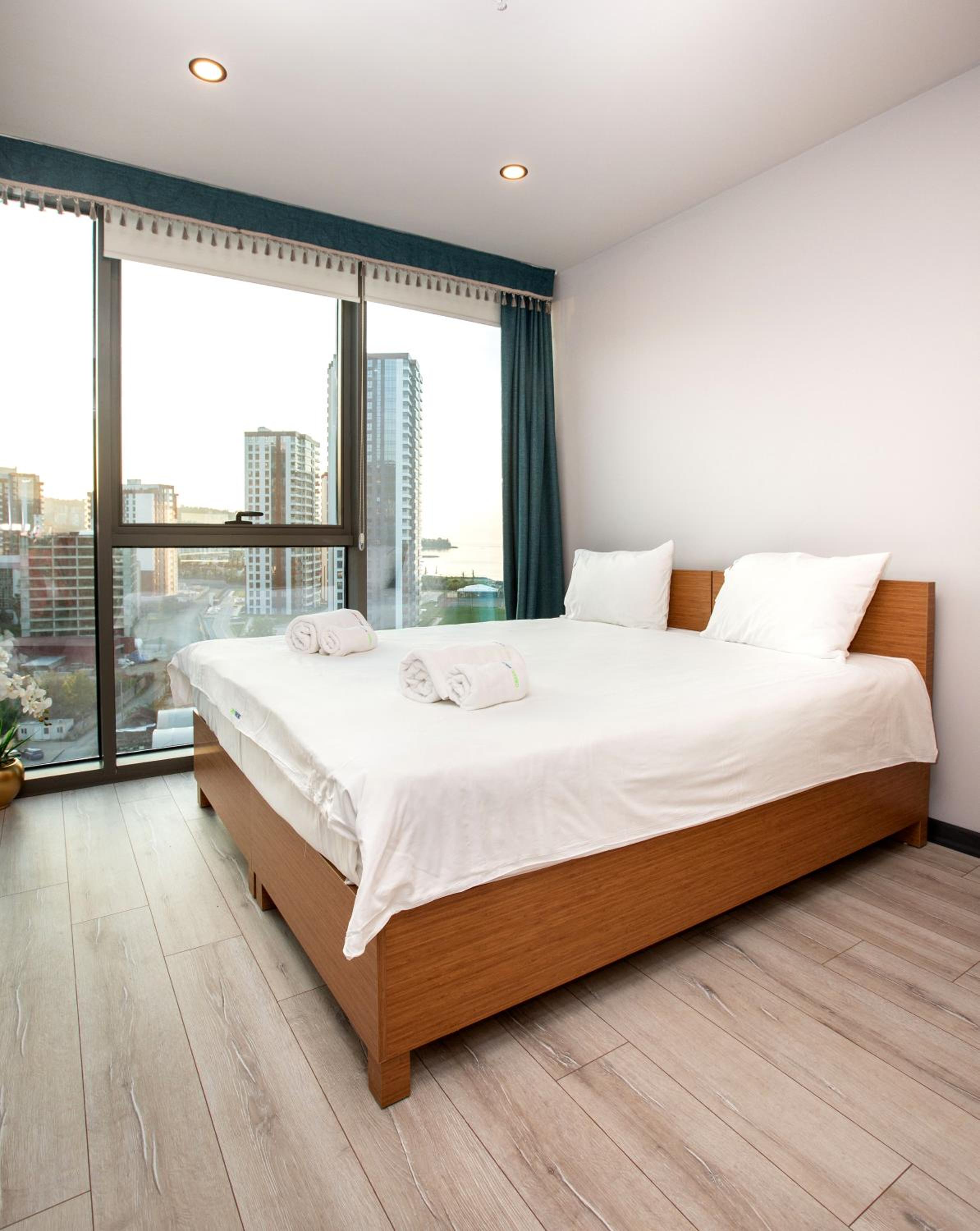 Suite with City View - Photo 1
