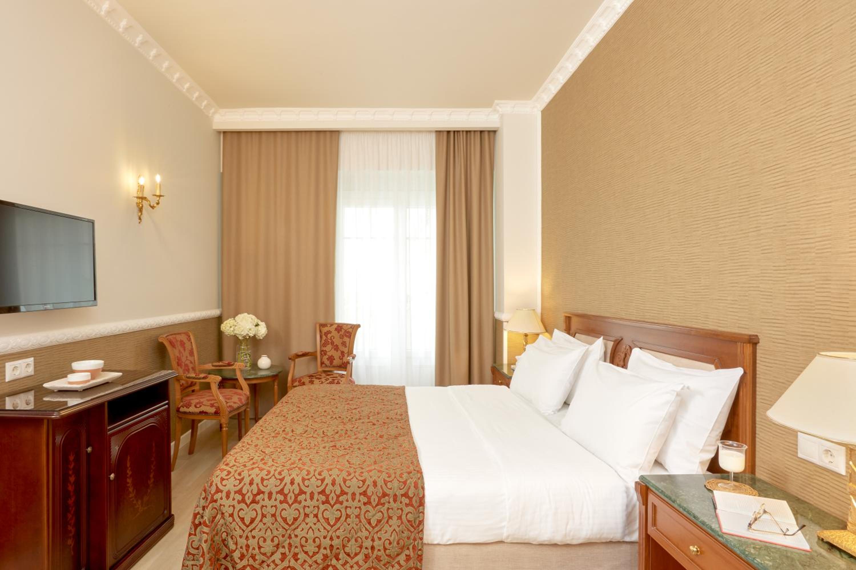 Classic Double or Twin Room - Photo 1