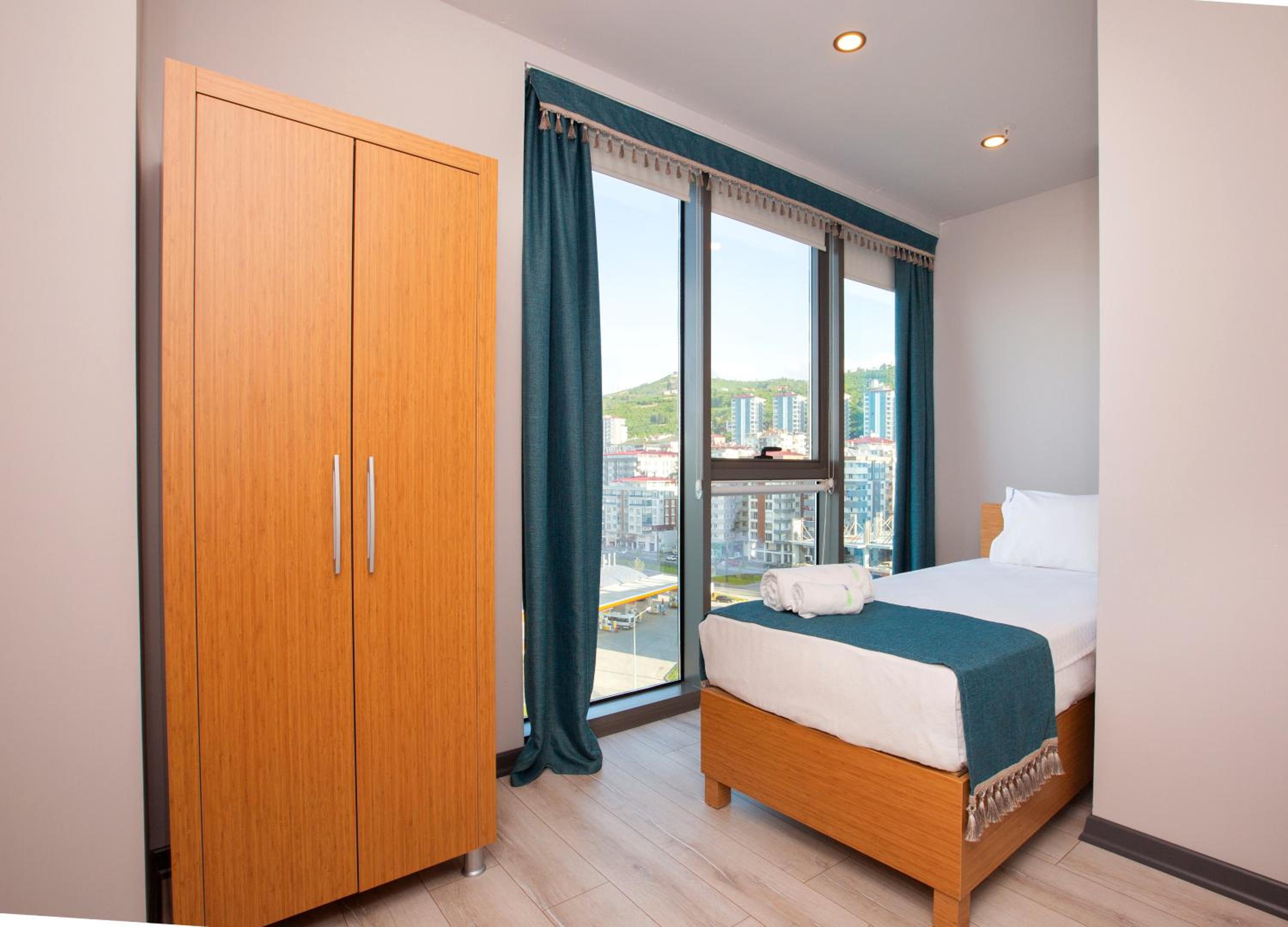 Two-Bedroom Suite with Sea View - Photo 9