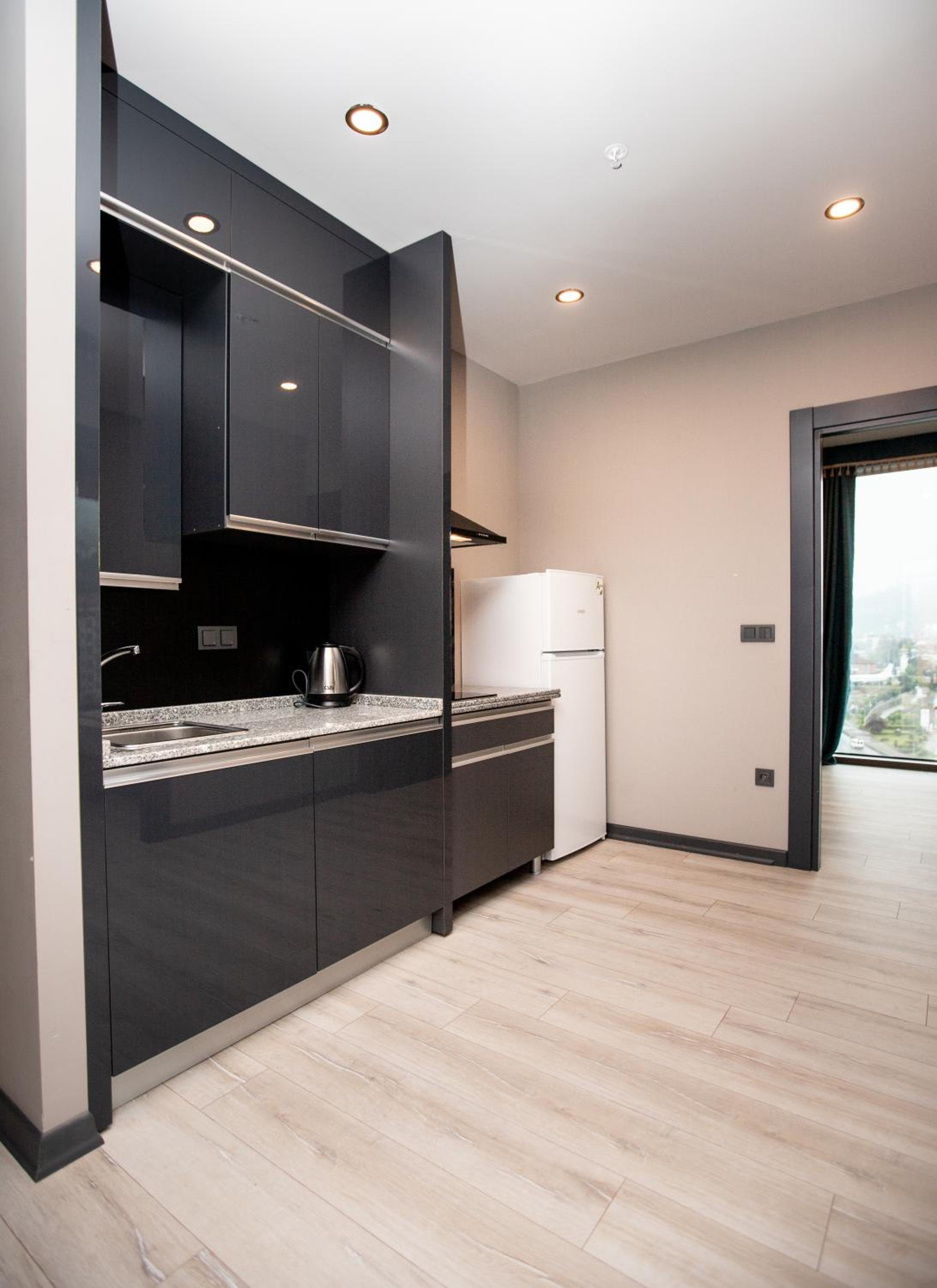 Two-Bedroom suite with city view  photo 3