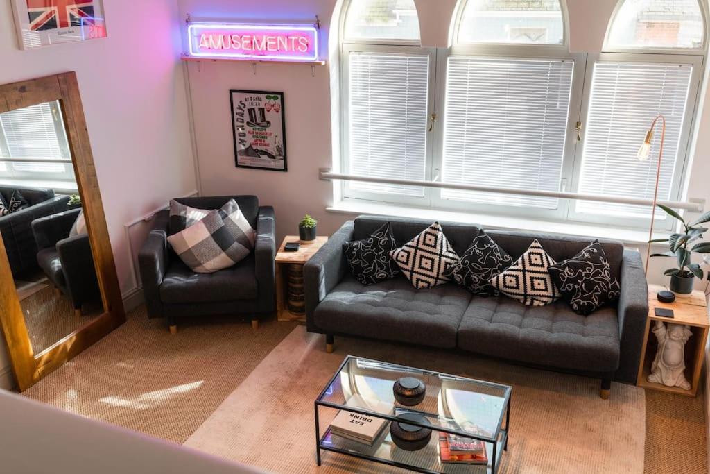 Two-Bedroom Apartment photo 2