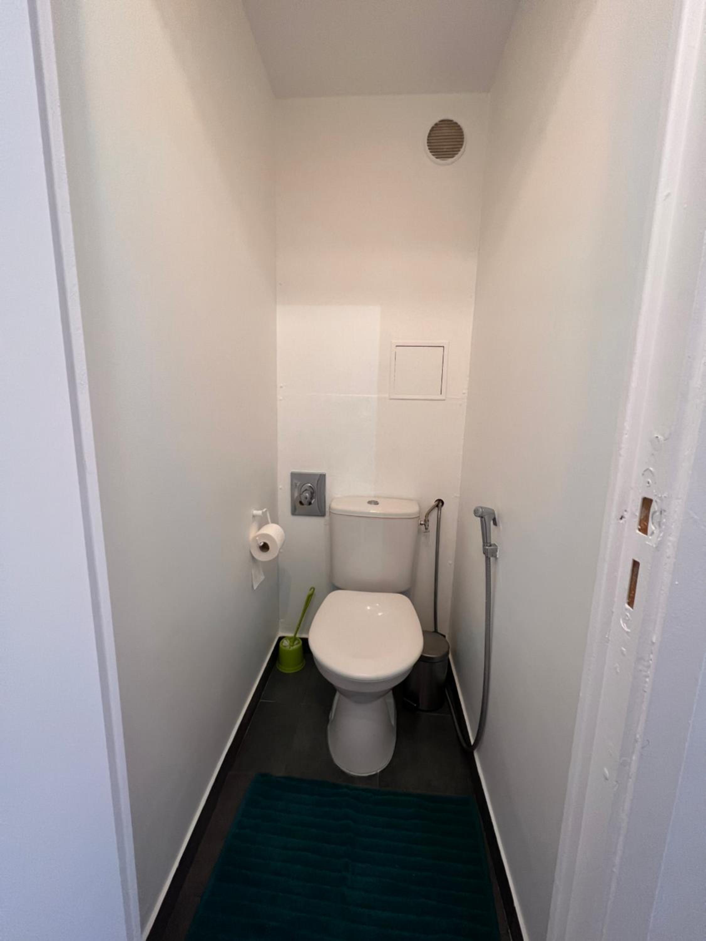 Studio Apartment photo 3