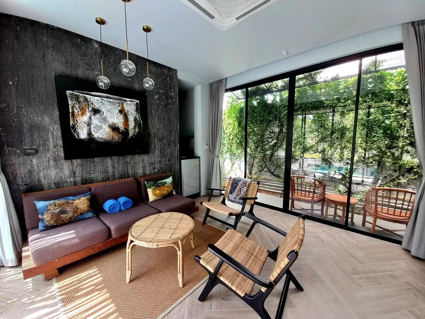 Villa with Private Pool - Photo 1