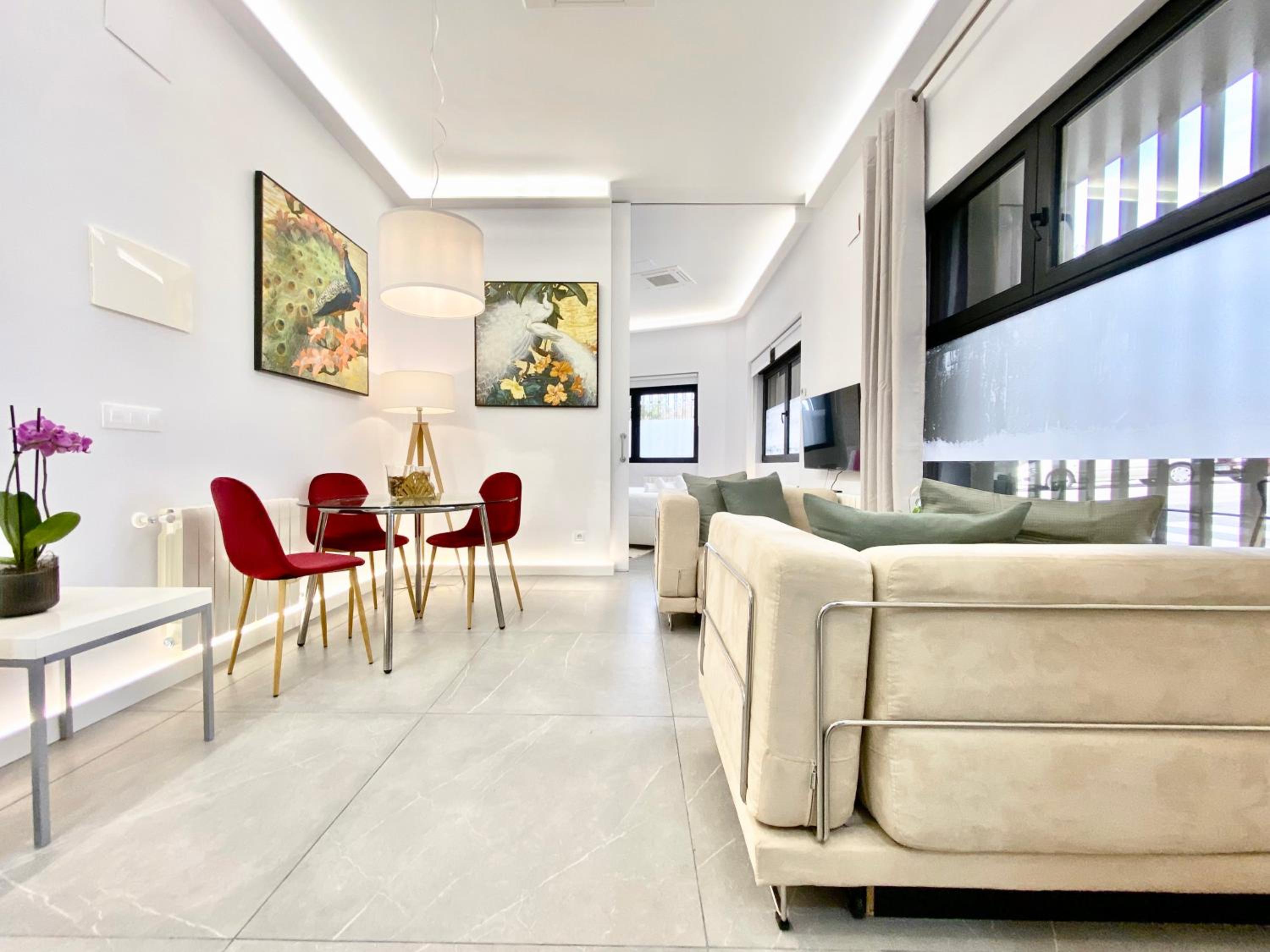 One-Bedroom Apartment