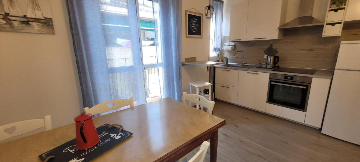 Apartment photo 2