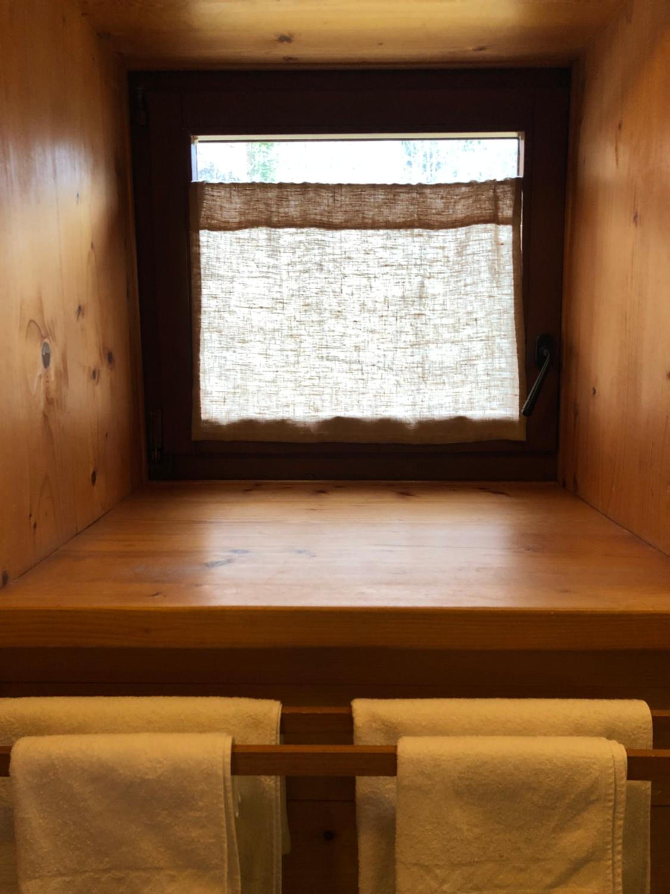Small Double Room - Photo 13