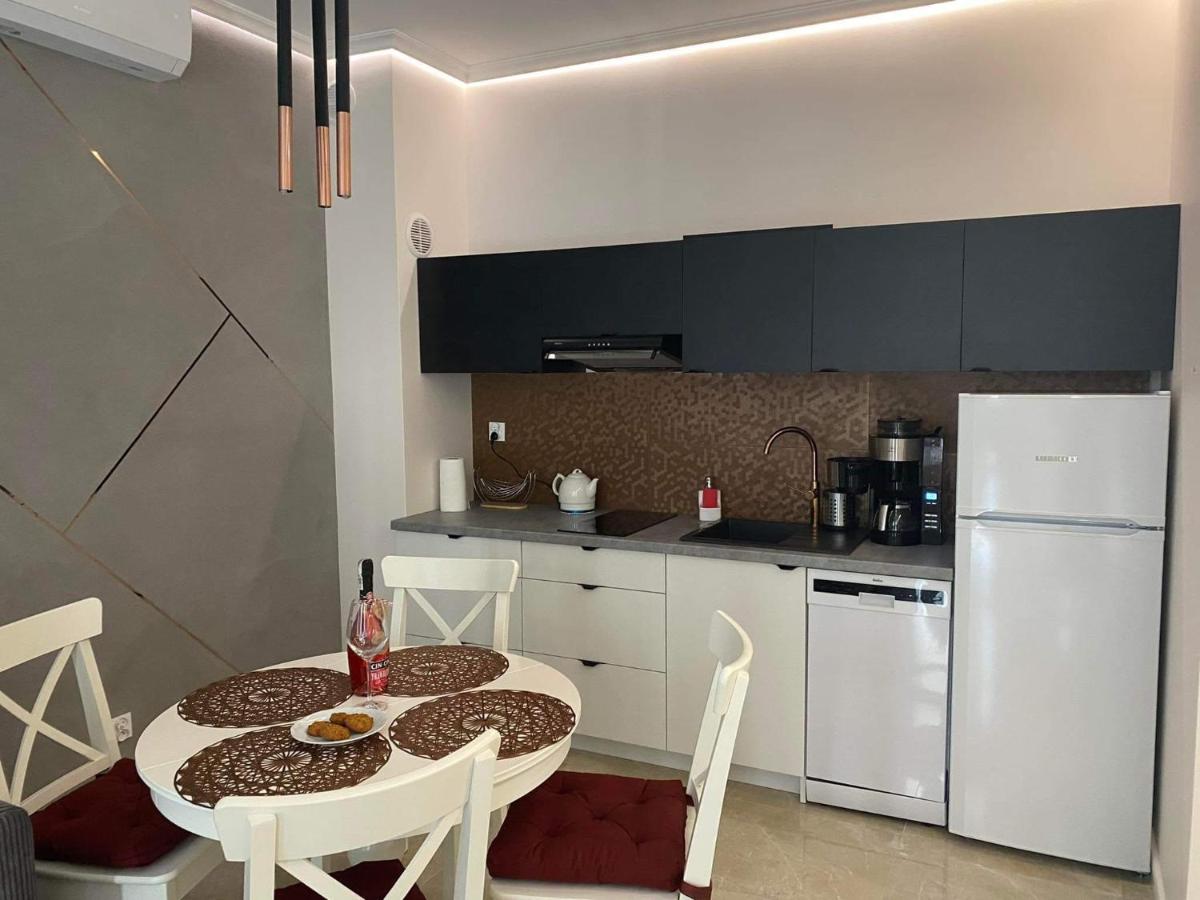 Apartment with Terrace photo 1