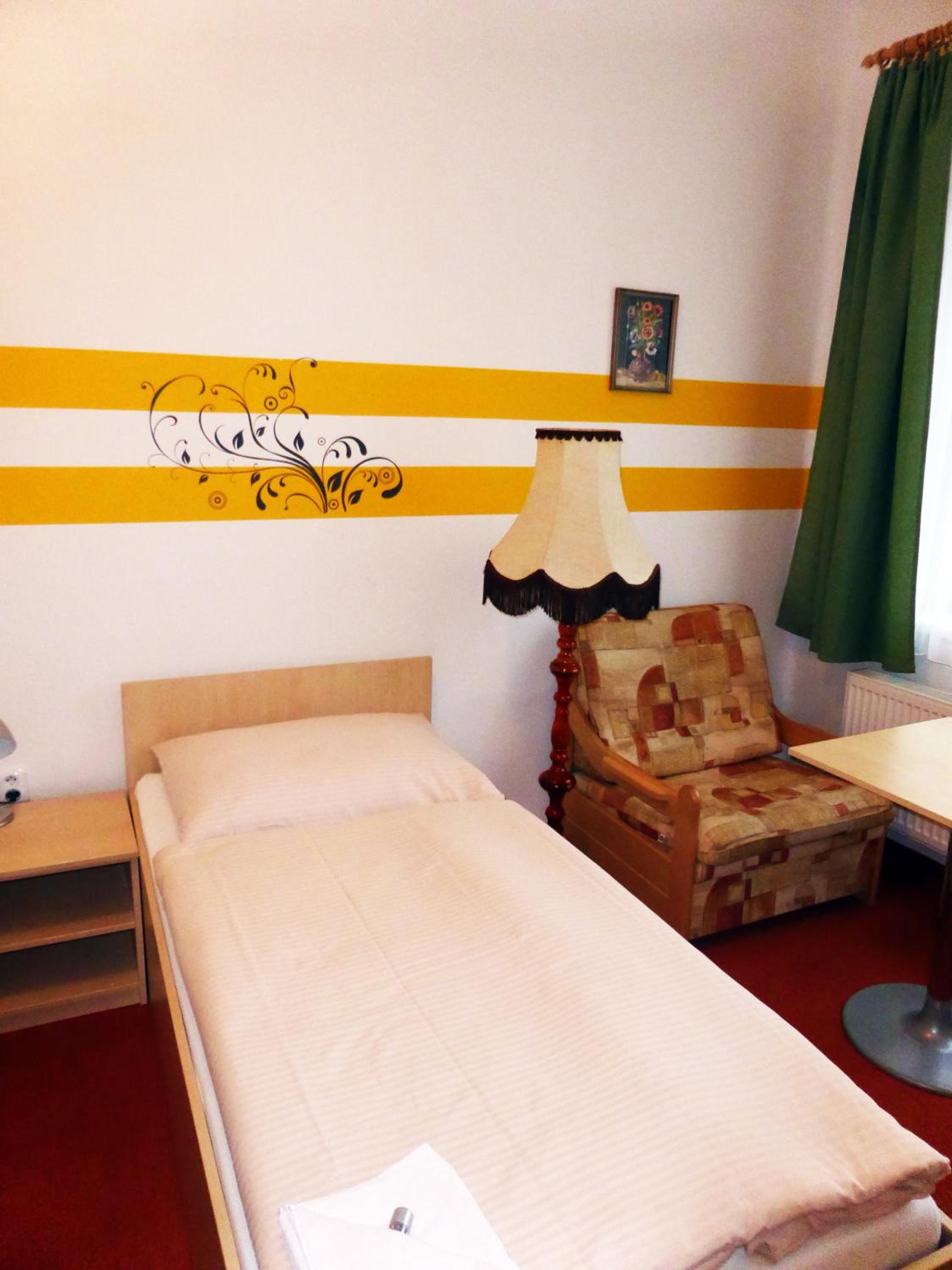 Single Room with Extra Bed photo 1
