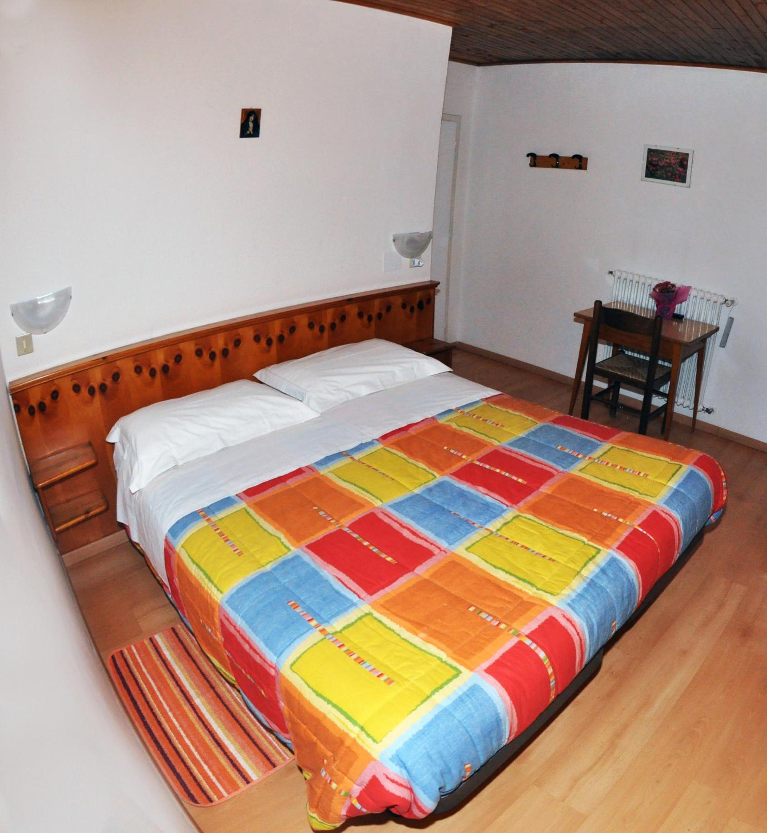Double or Twin Room photo 2