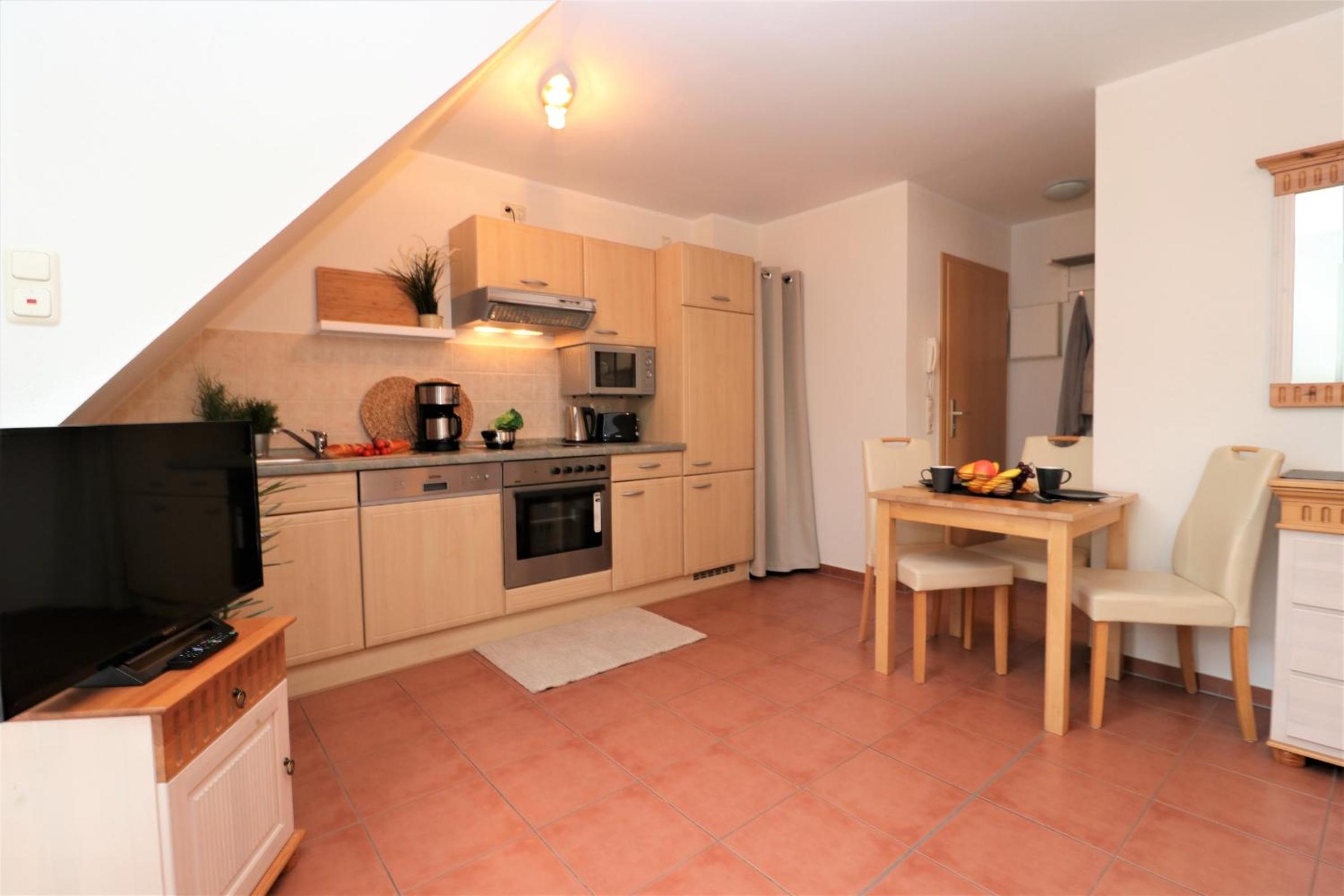 Apartment with Balcony photo 2