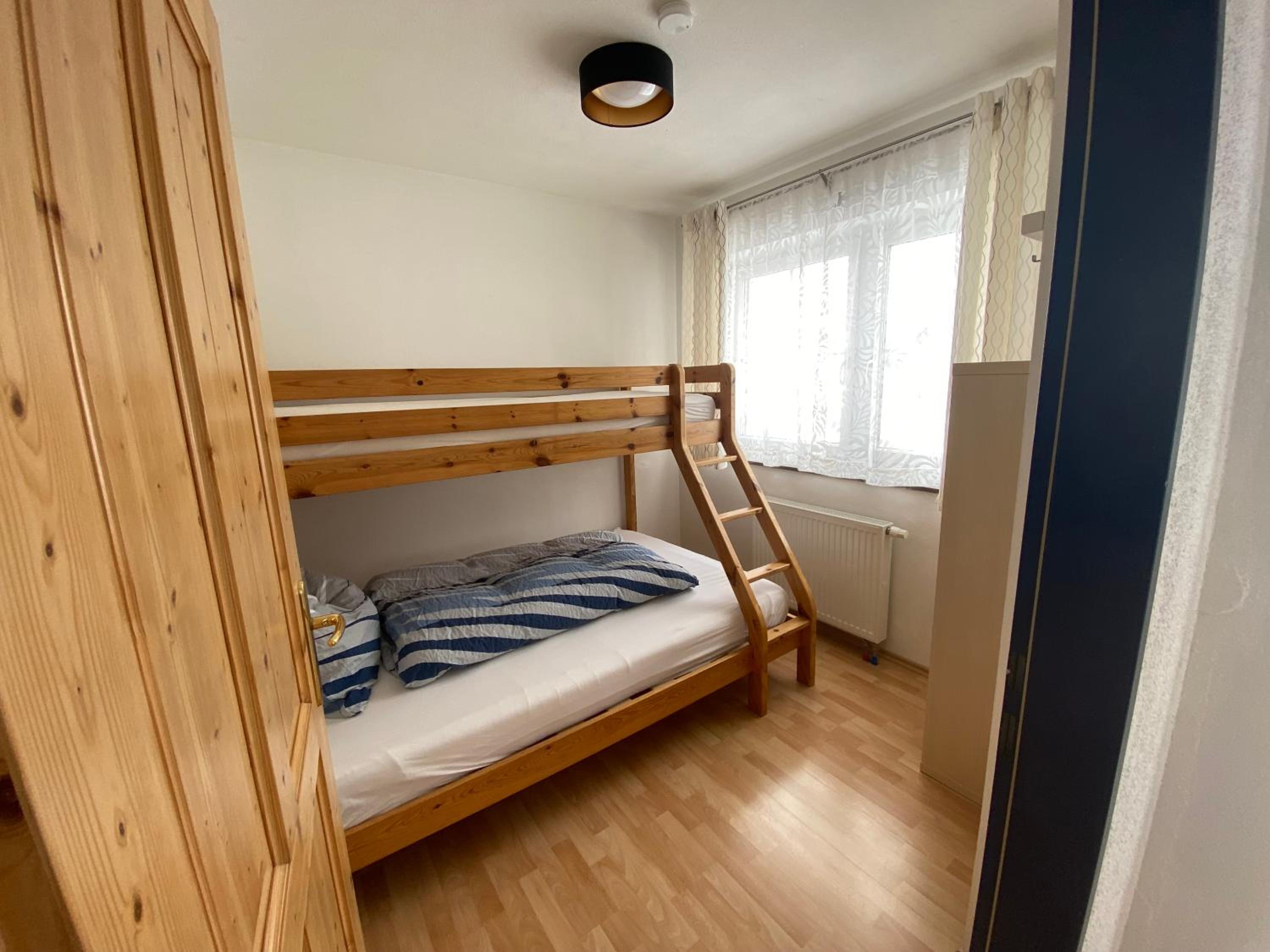 One-Bedroom Apartment photo 1