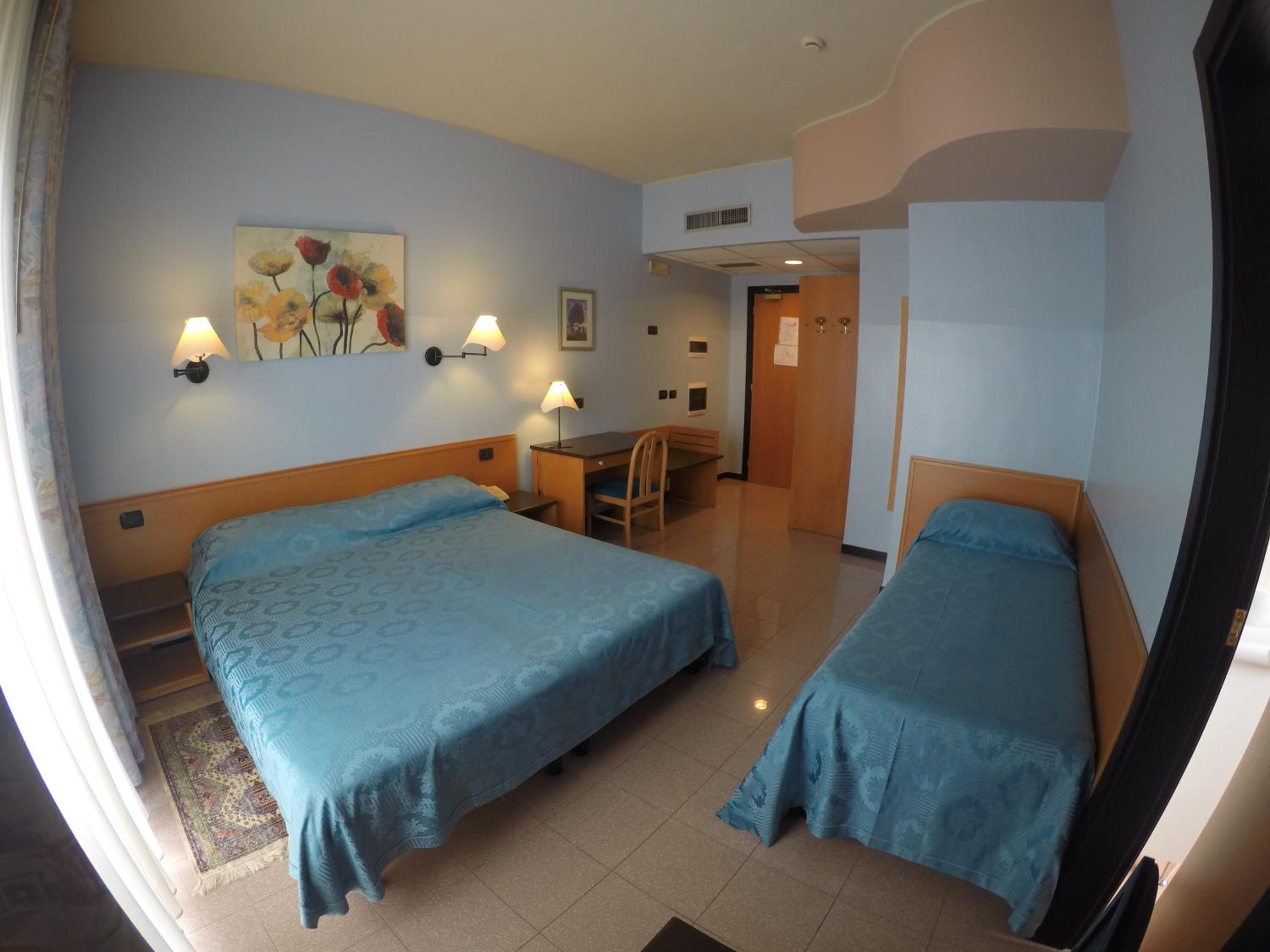Triple Room - Photo 4