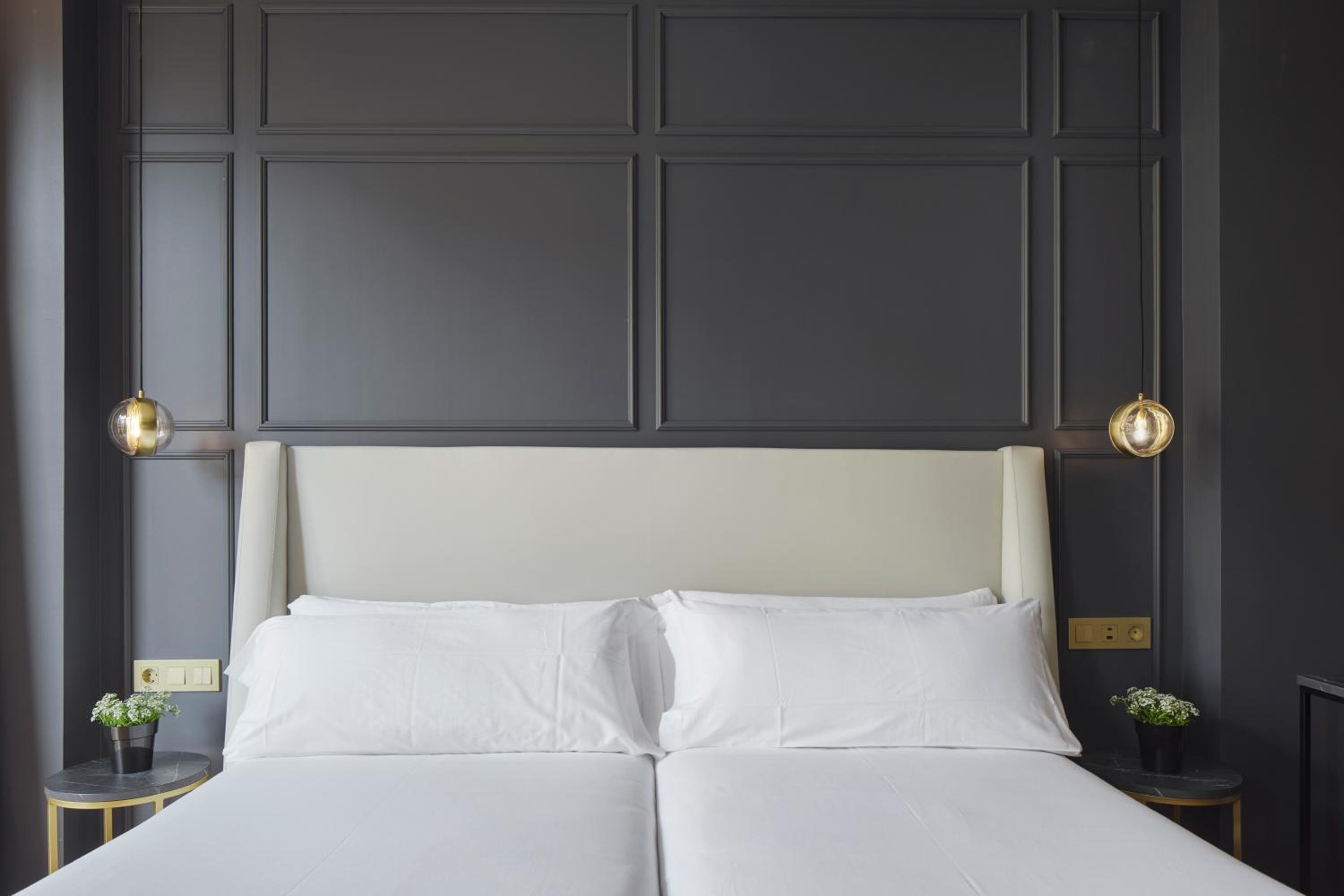 Double or Twin Room - Photo 1