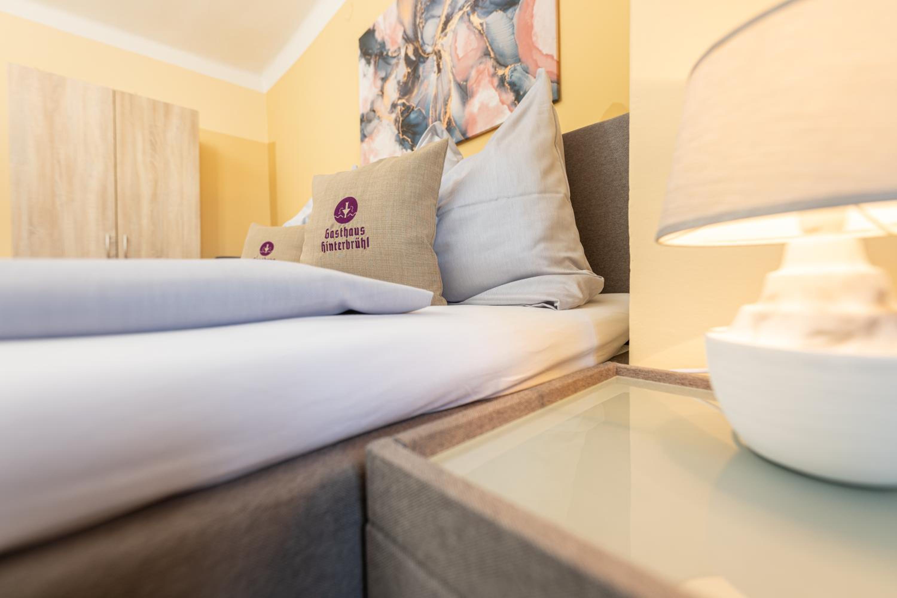 Double Room with Shared Bathroom photo 2