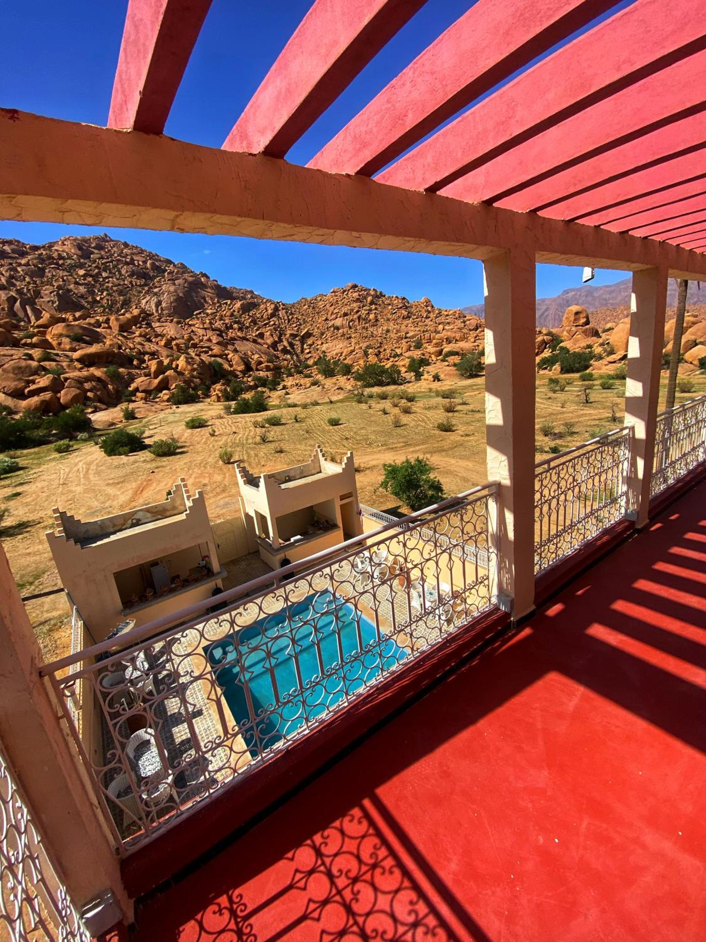 Apartment with Pool View  photo 3