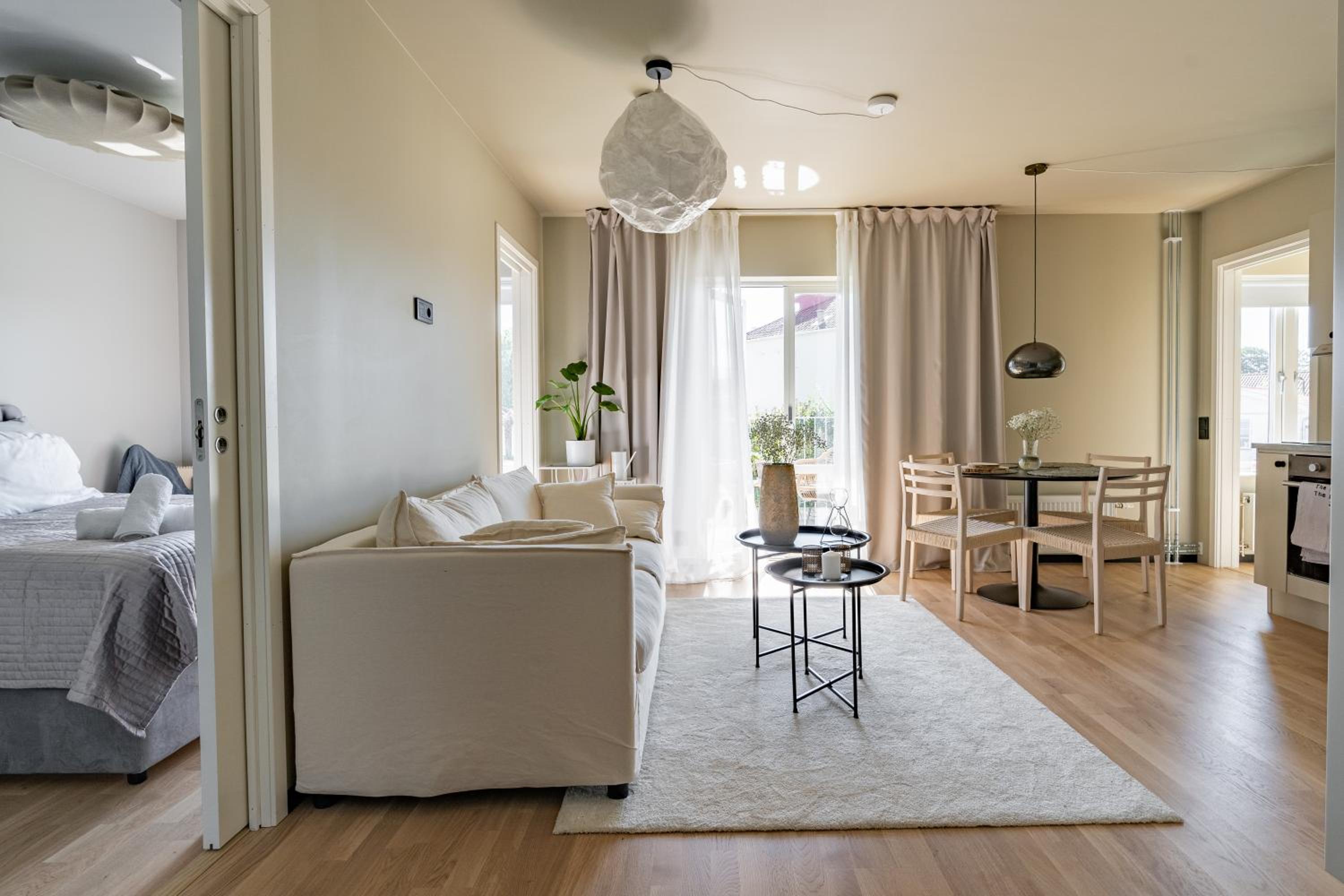 Three-Bedroom Apartment - Photo 8