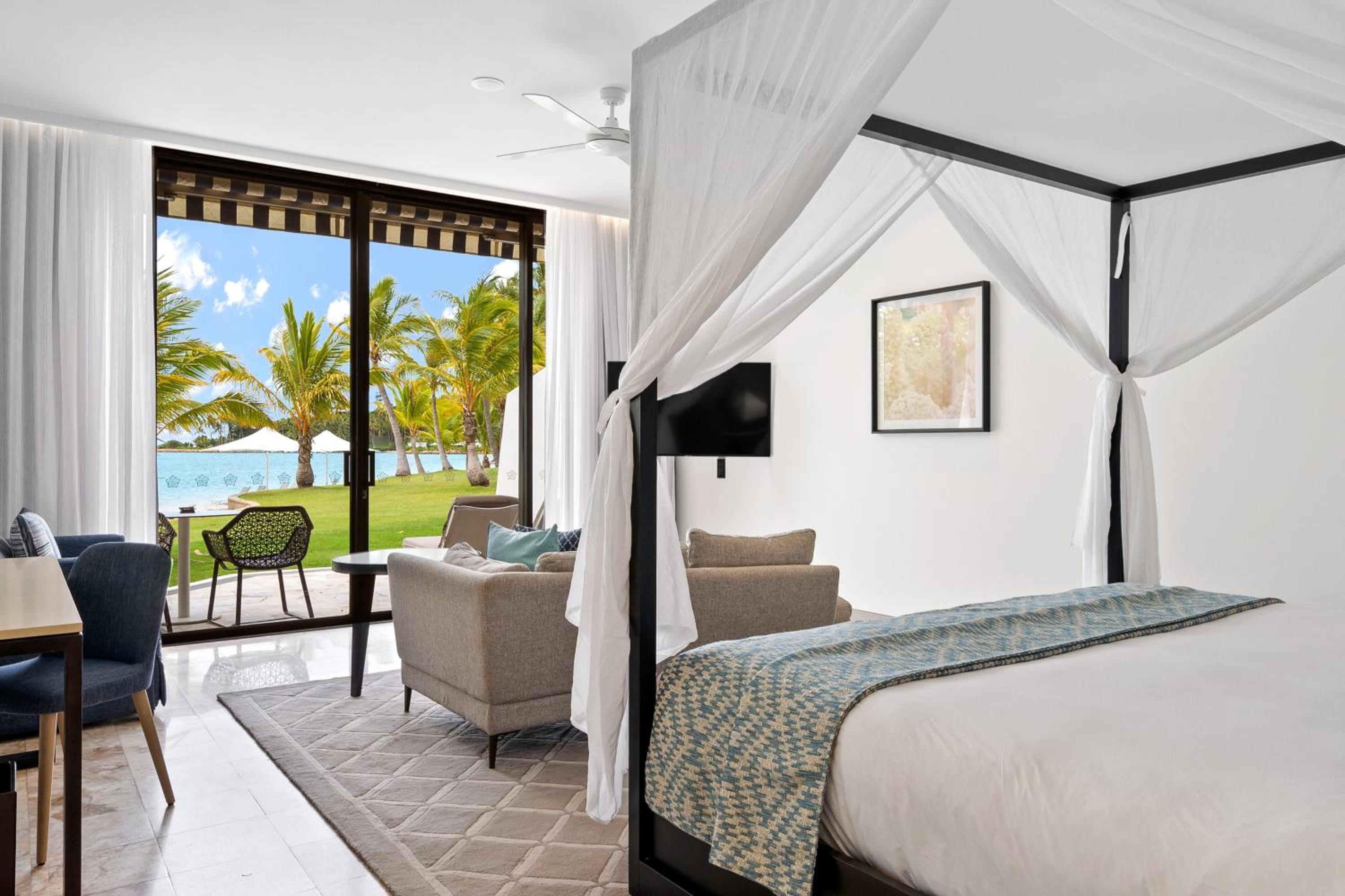 Premium King Room with Beach Access