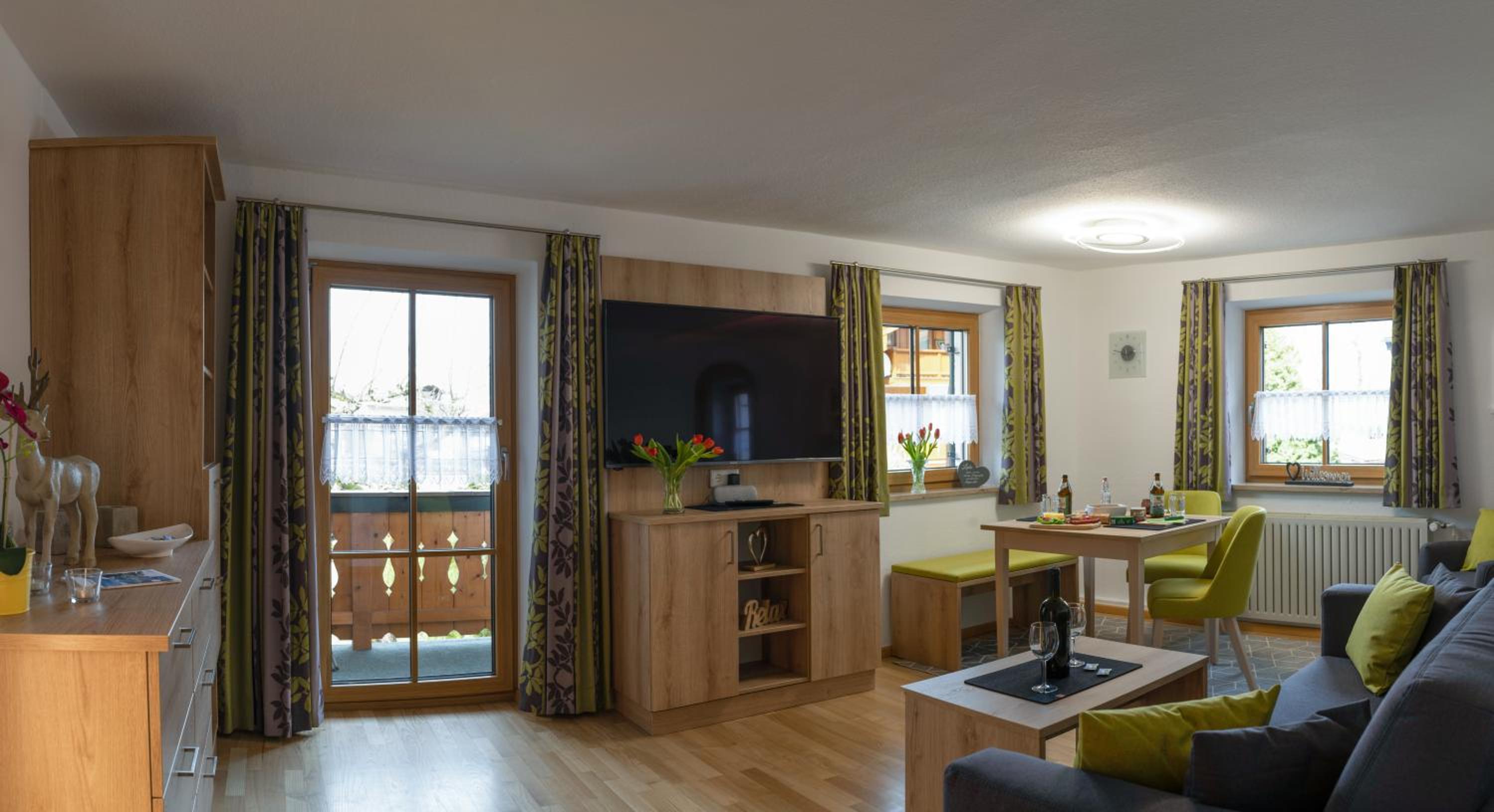 Comfort One Bedroom Apartment photo 1