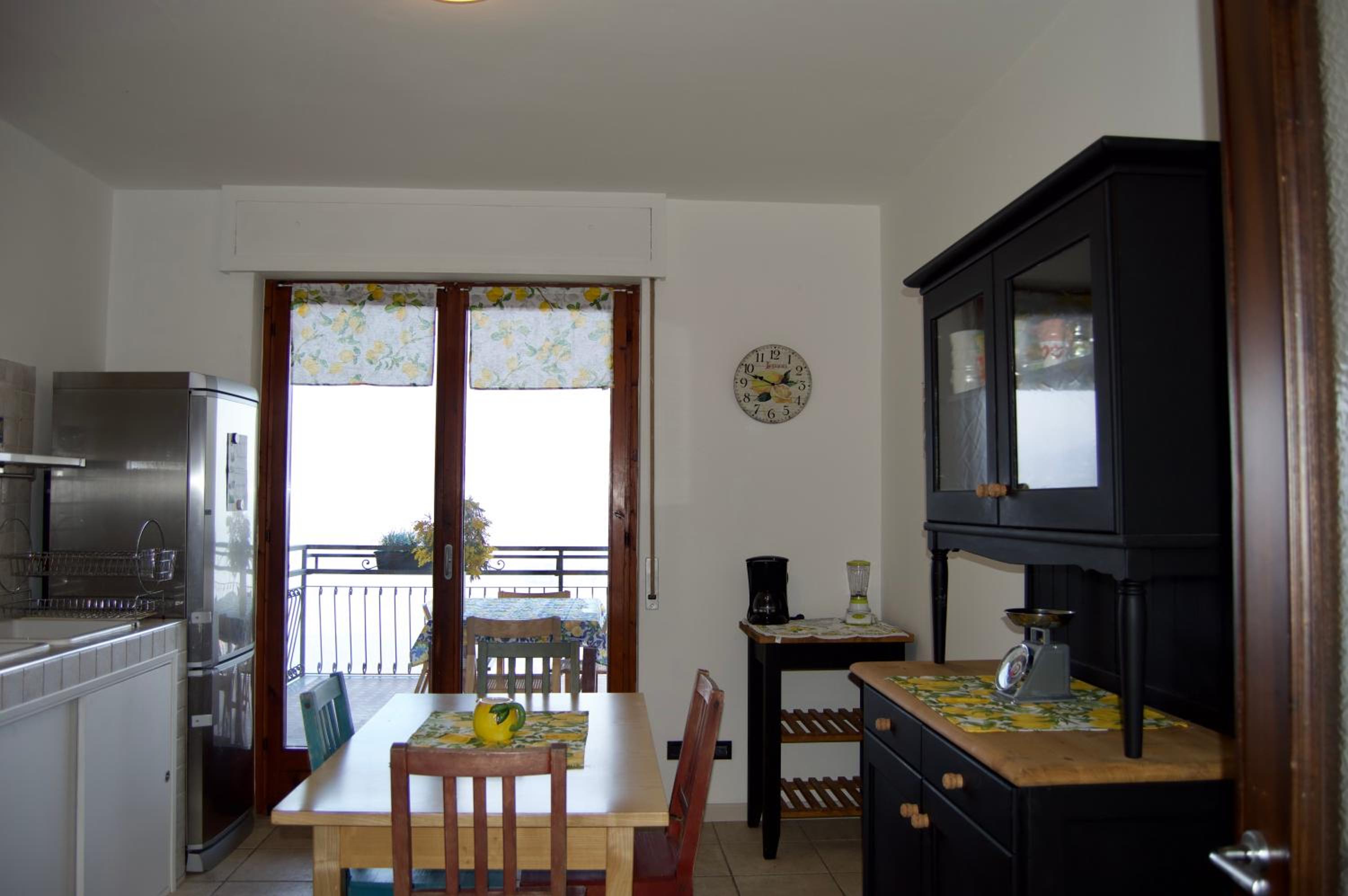 Three-Bedroom House photo 2