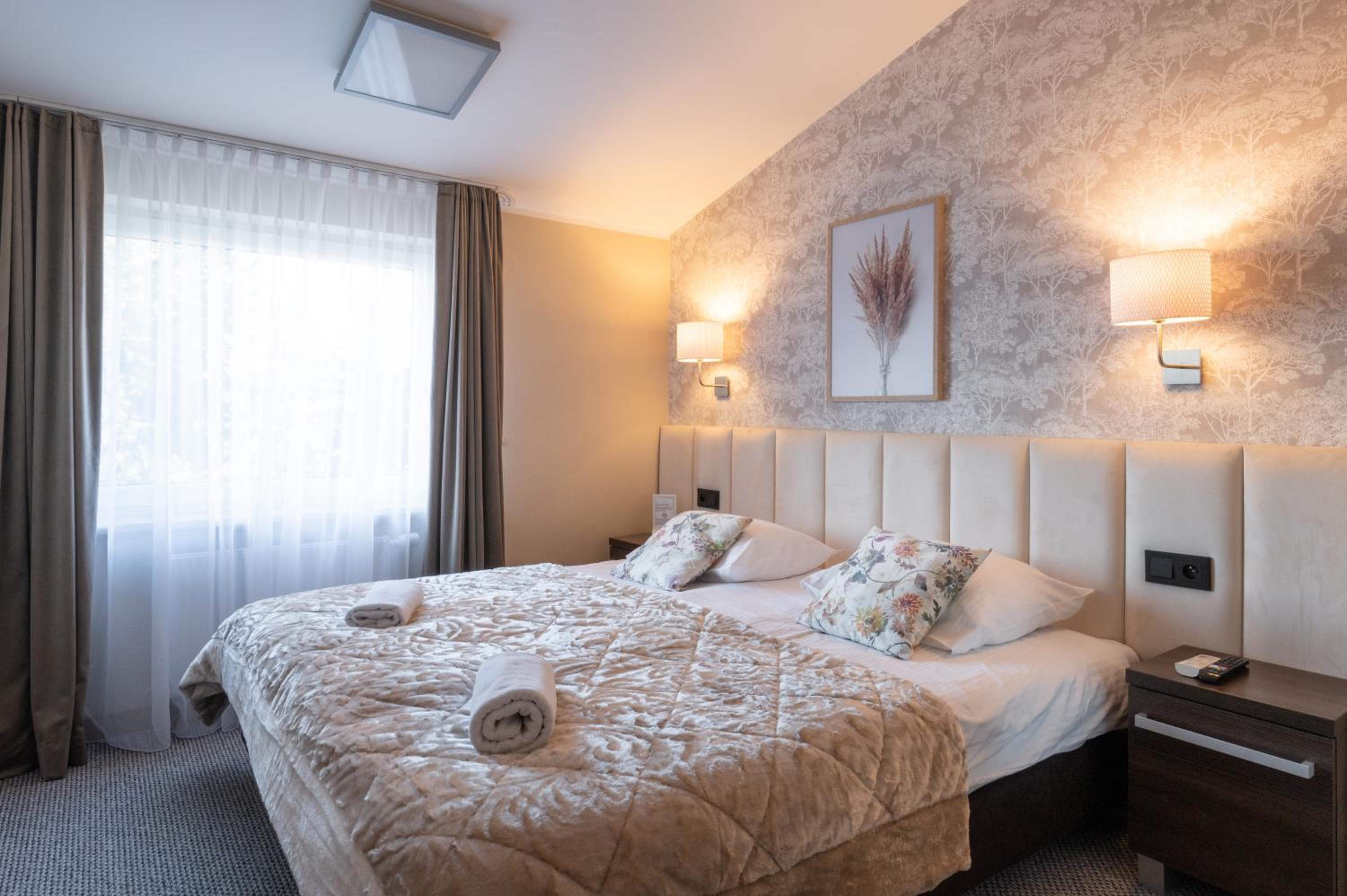 Deluxe Two-Bedroom Suite