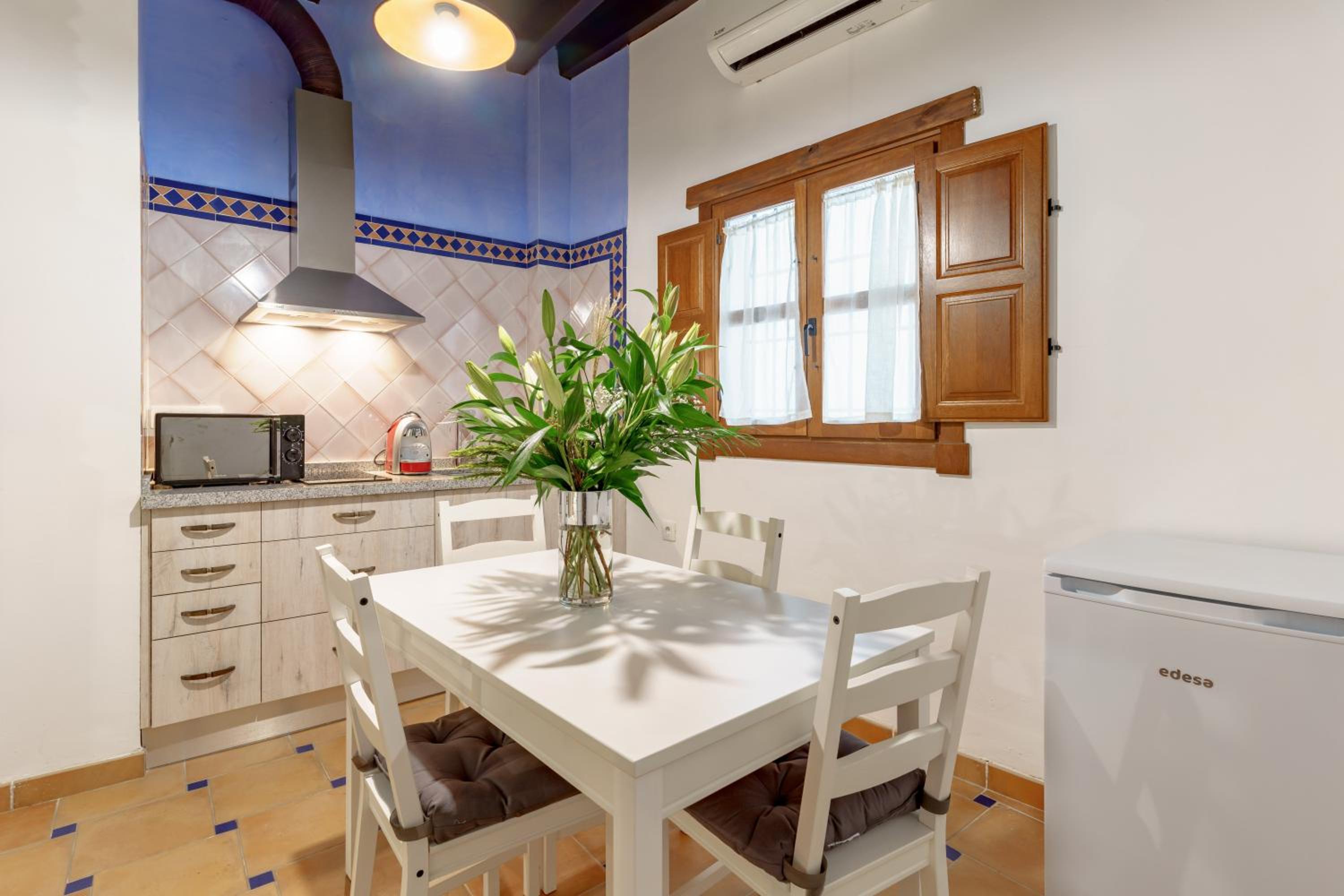 Family Studio - Photo 8