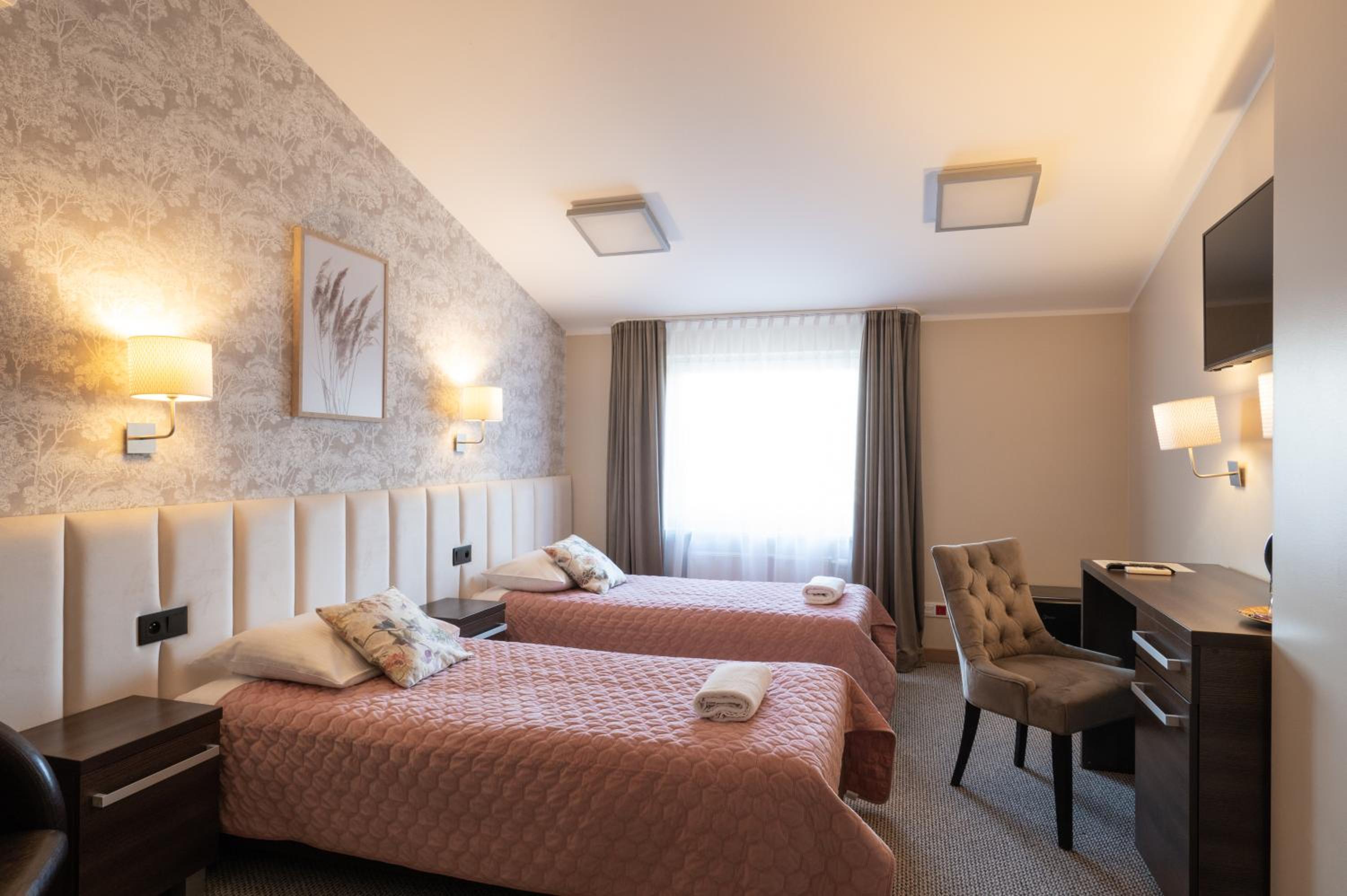 Large Single Room