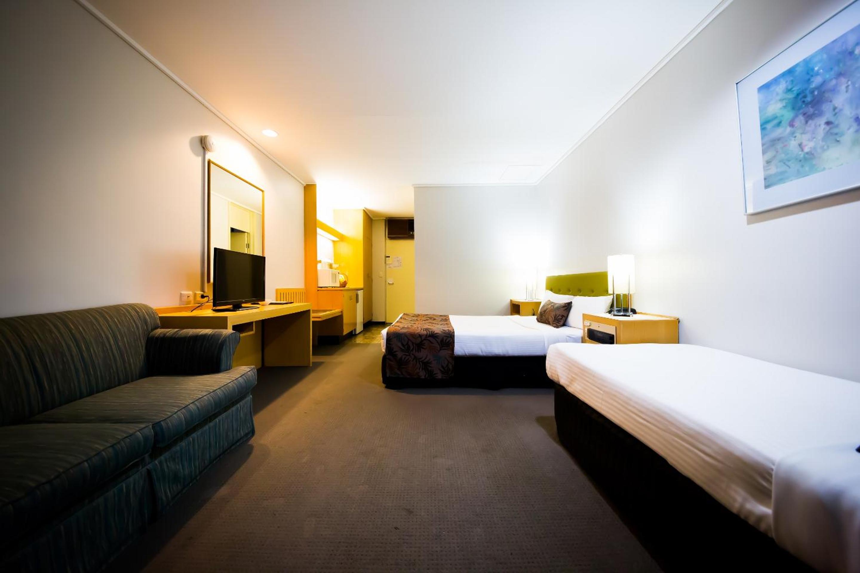 Twin Room - Photo 5