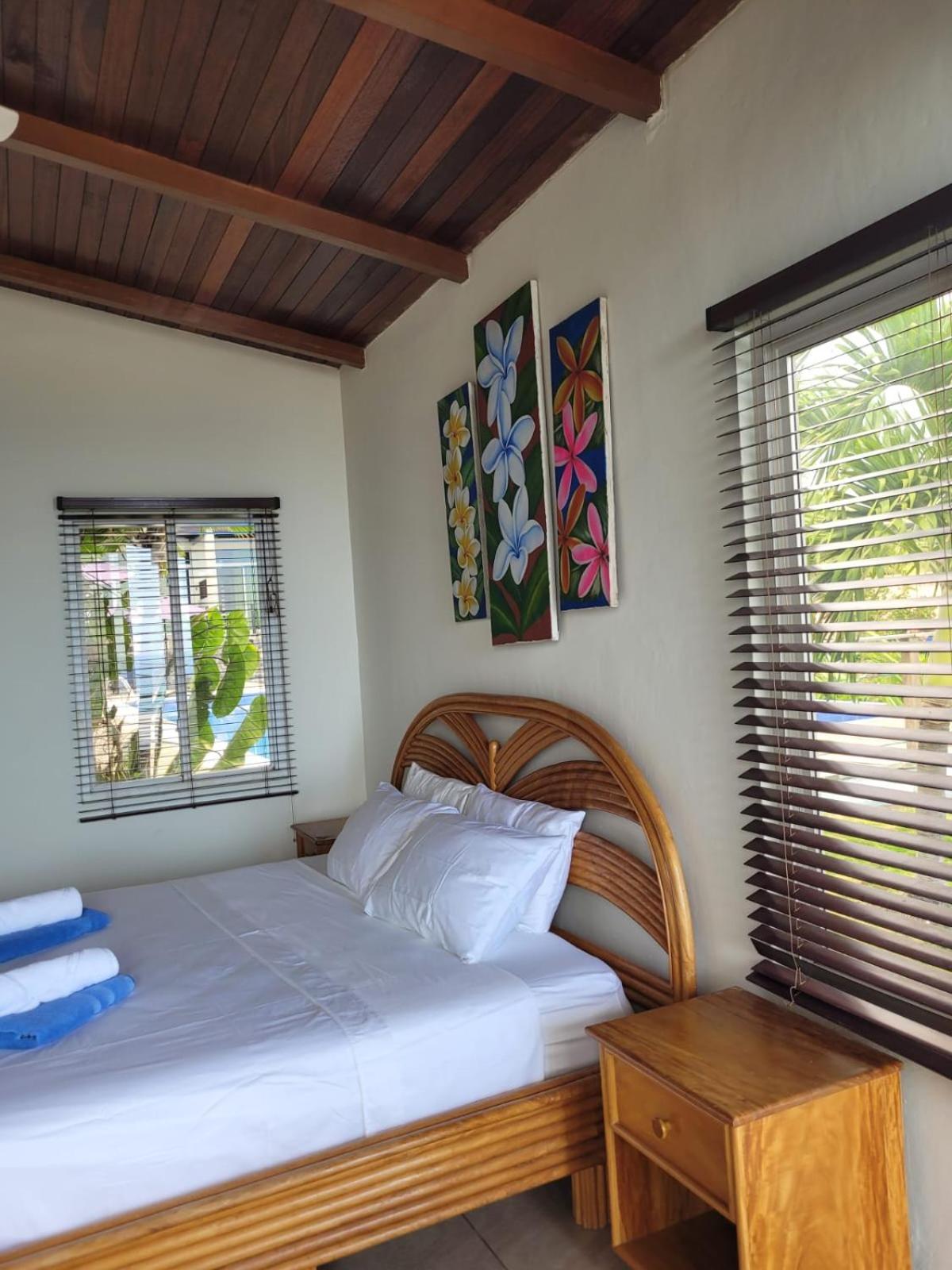 Queen Room with Sea View photo 1