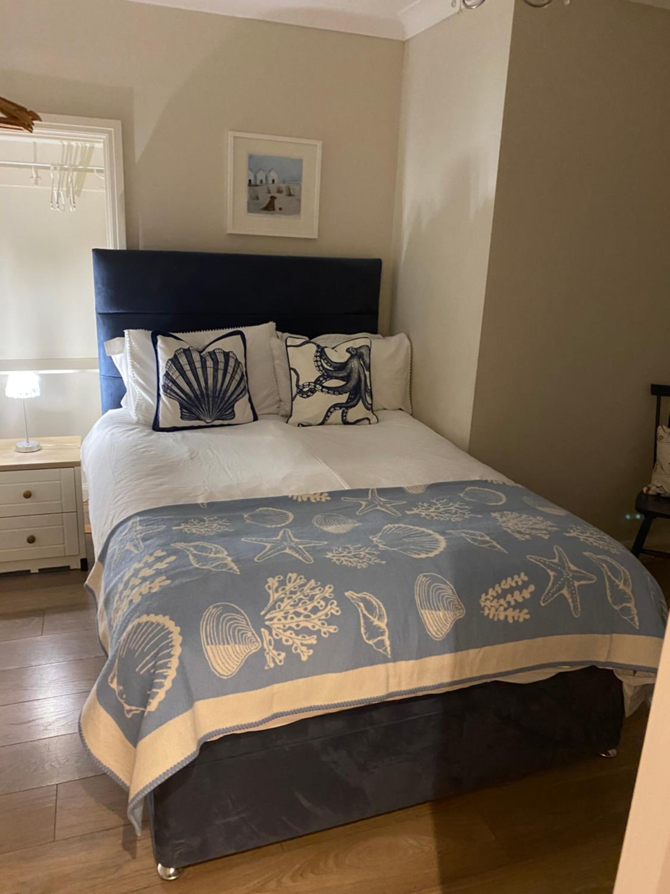 Small Double Room with Sea View  - Photo 1