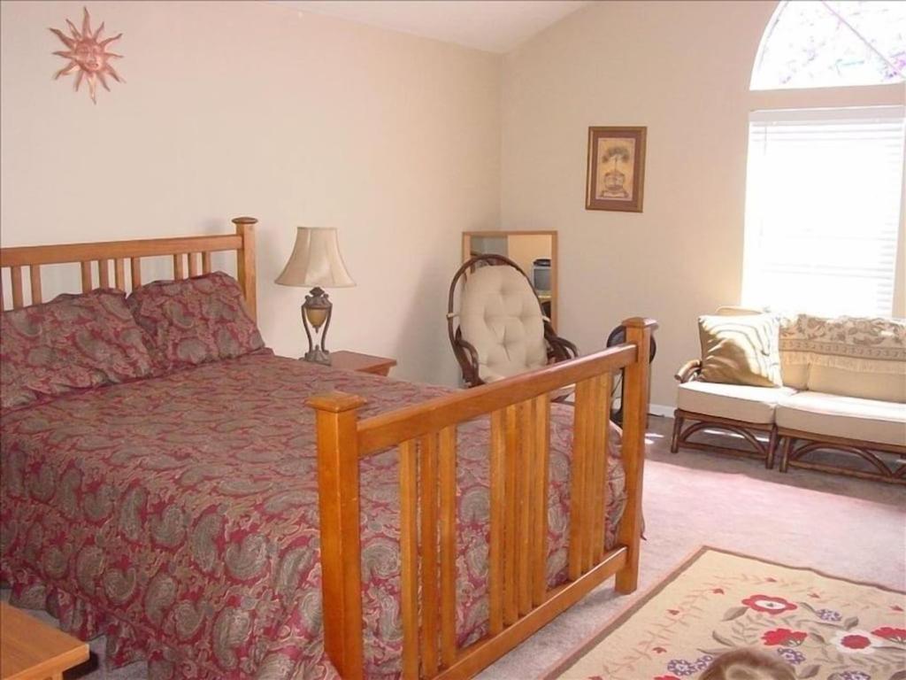 Three-Bedroom Apartment photo 3