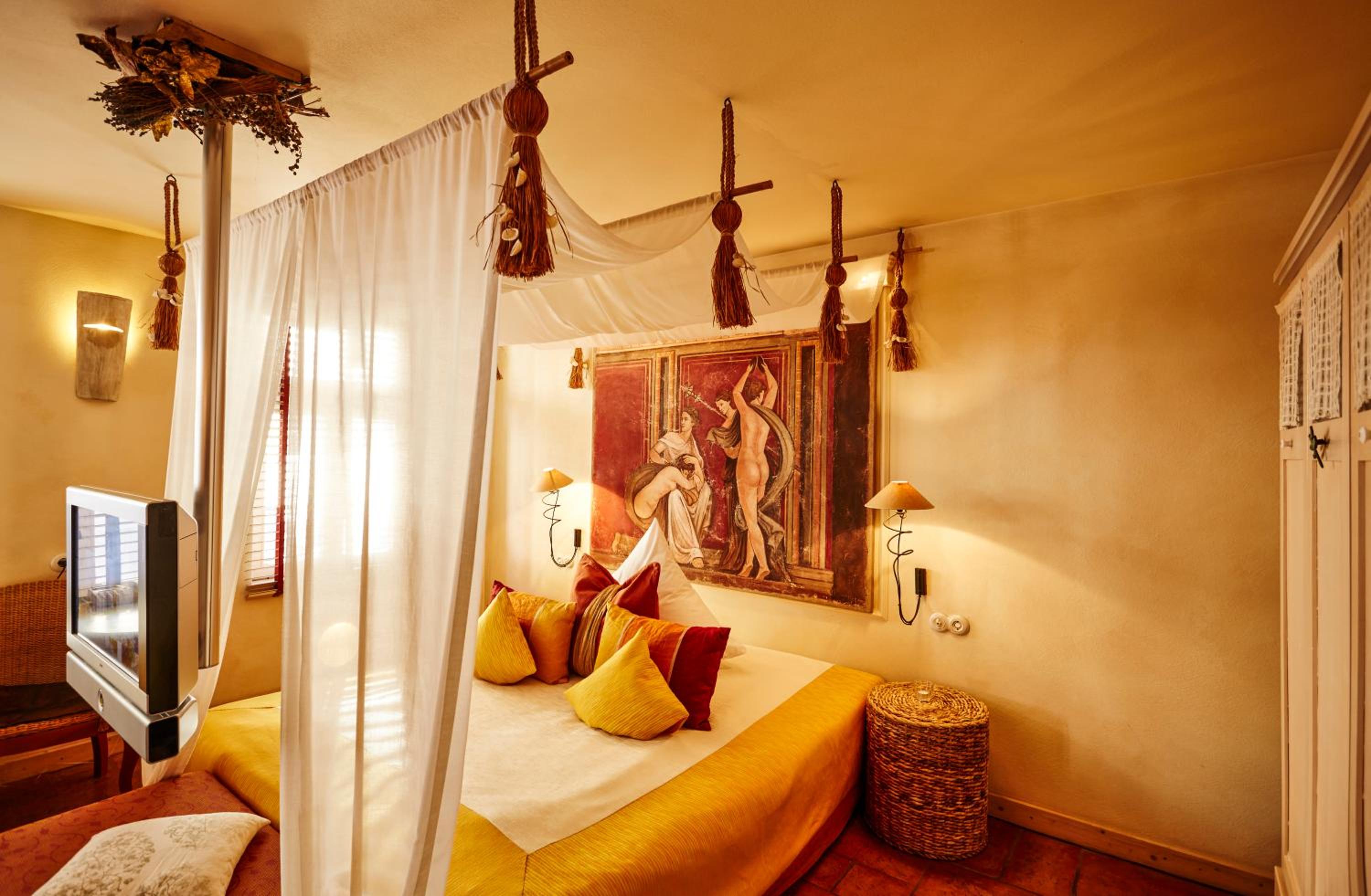 Double Room - Photo 1
