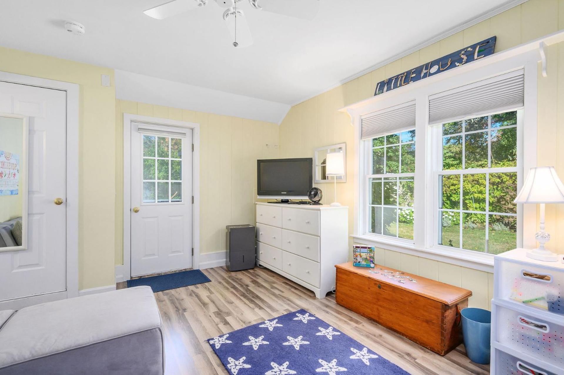 Four-Bedroom House photo 1