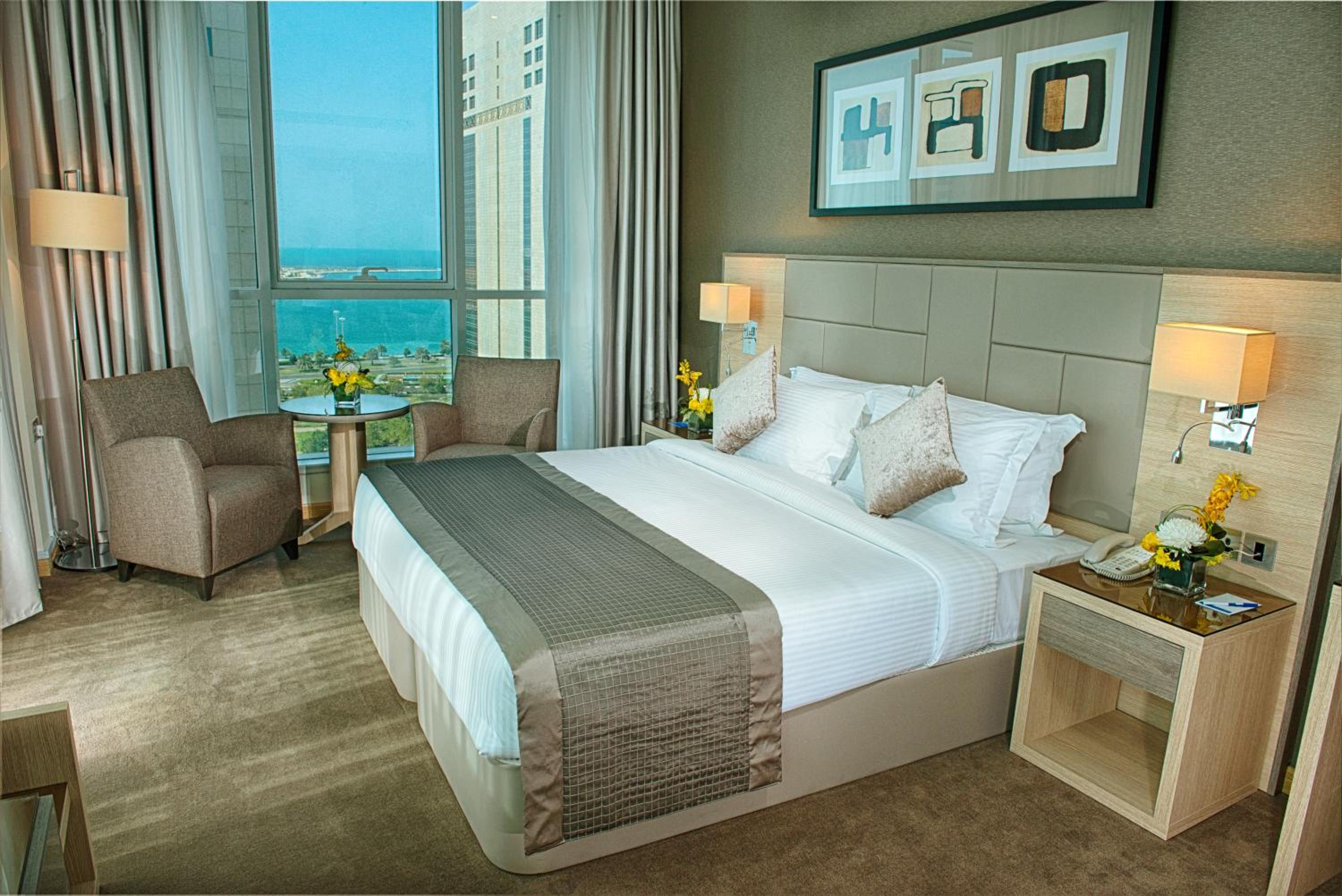 Deluxe Double Room with Sea View, 15% off F&B photo 3