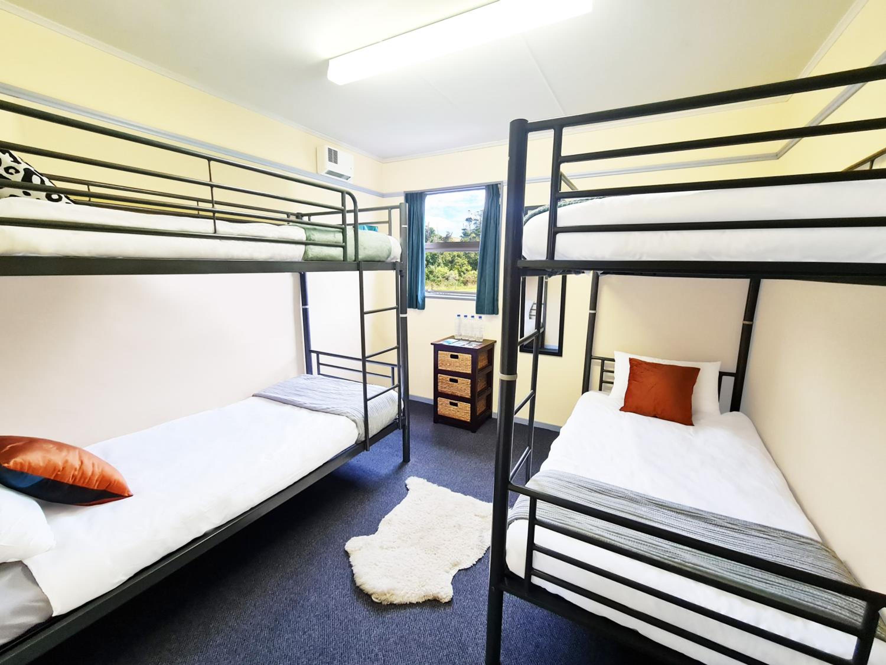 Quadruple Room - Photo 1